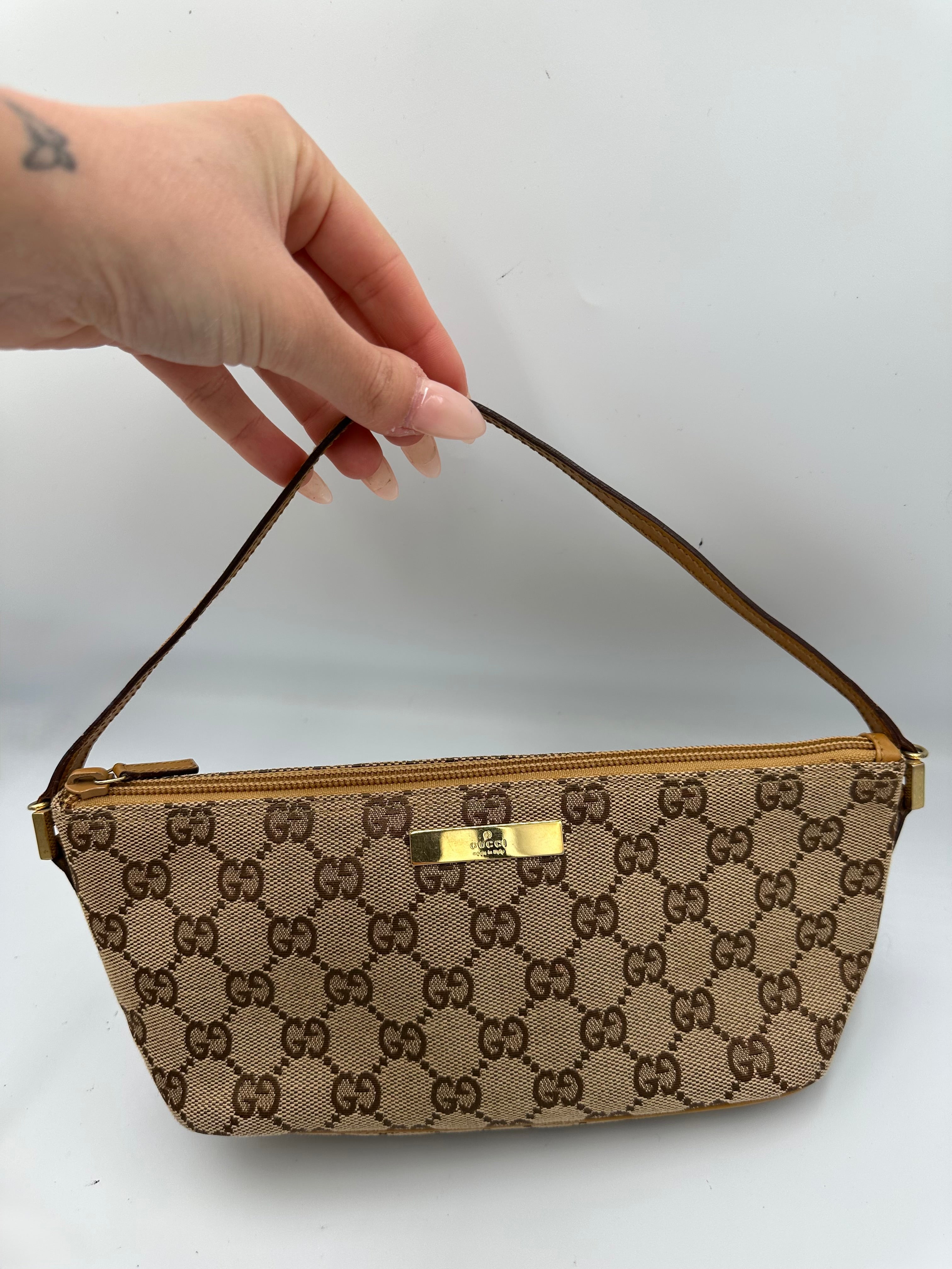 Gucci boat monogram pochette