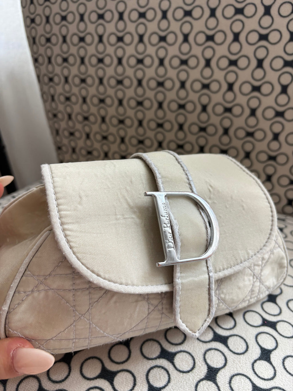 Dior D buckle white Monsieur Parfums pouch