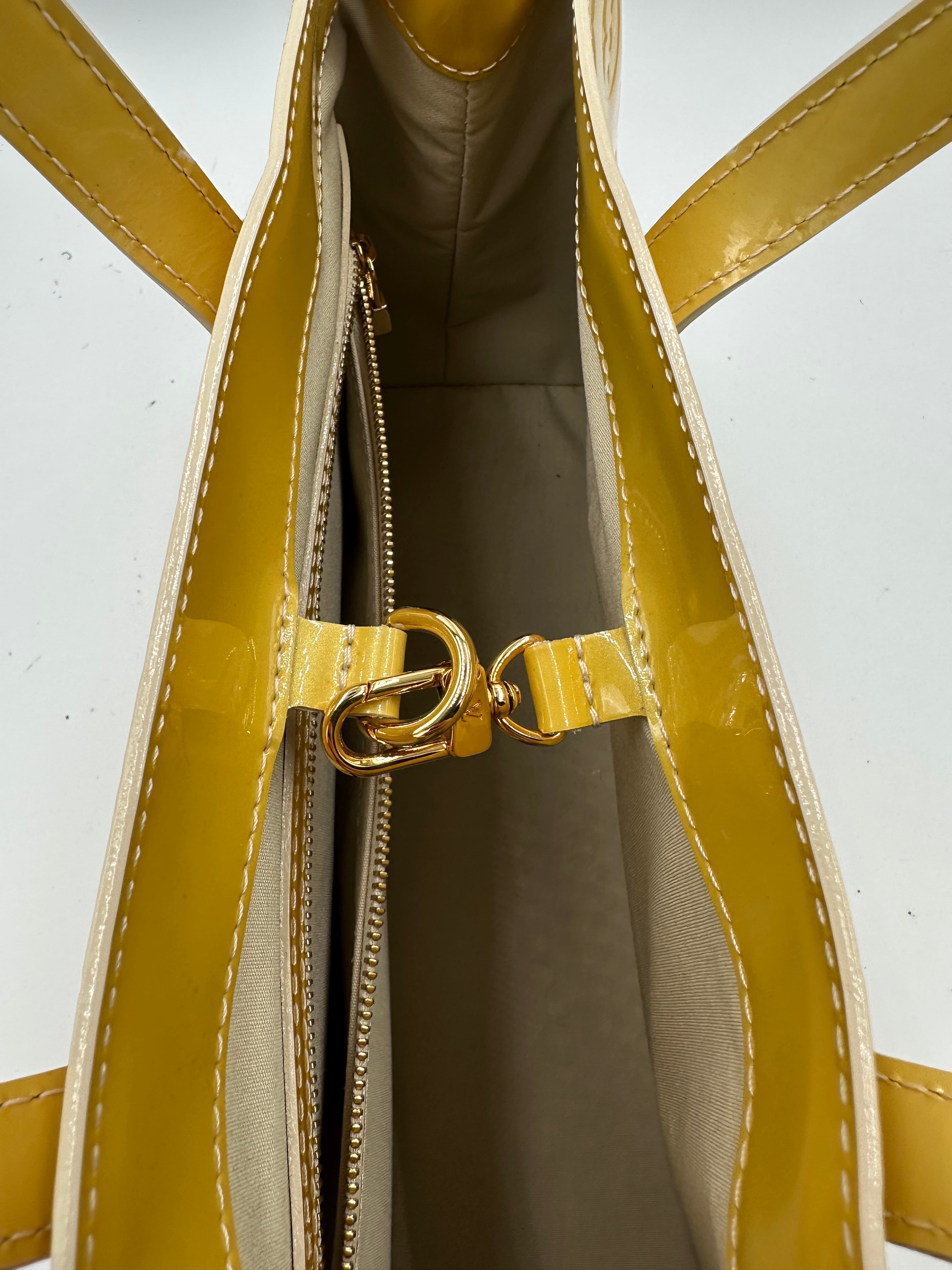 Louis Vuitton Wilshire PM handbag in yellow Monogram Vernis