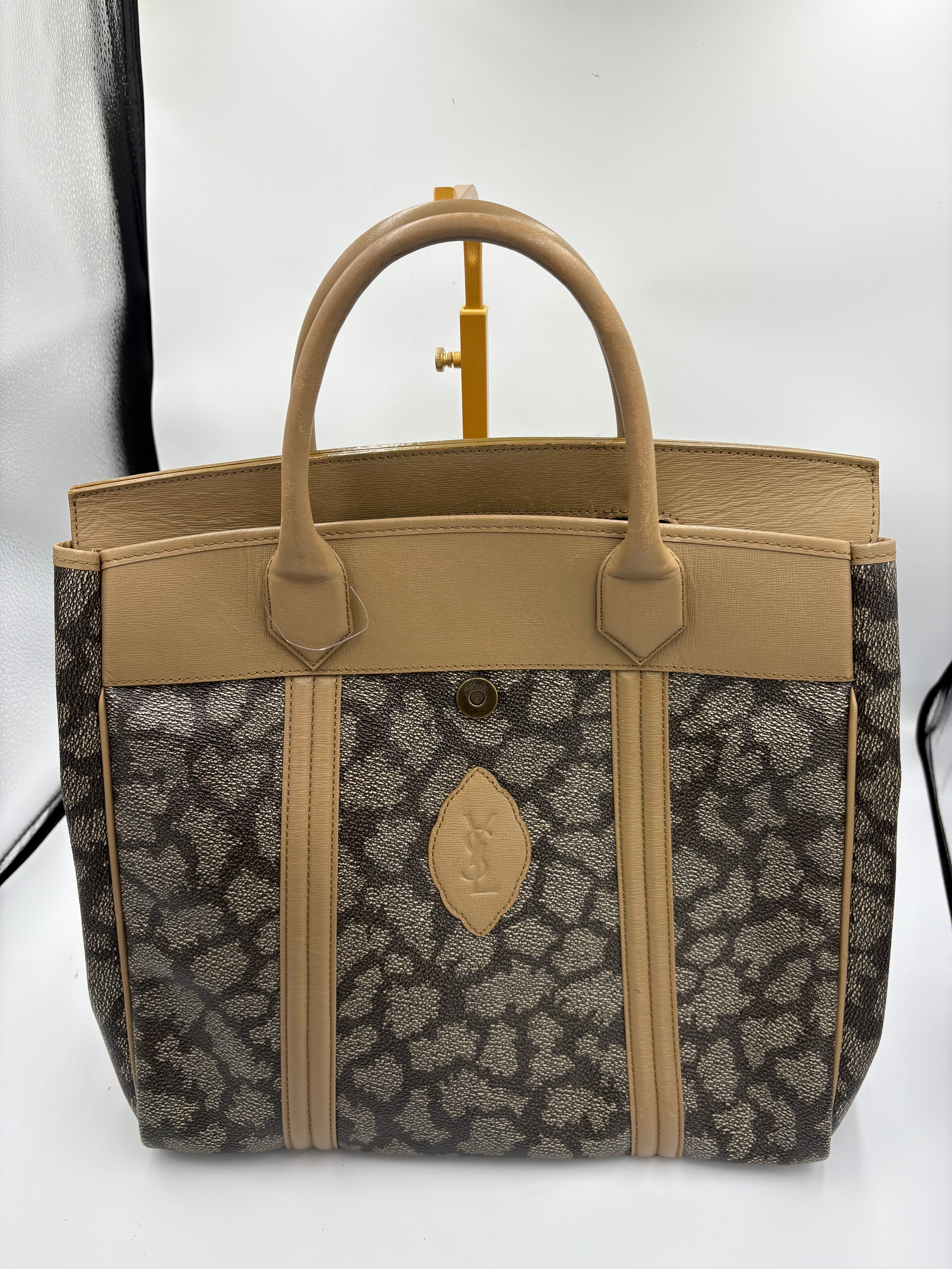 Rare Yves Saint Laurent Borse vintage giraffe print monogram leather bag