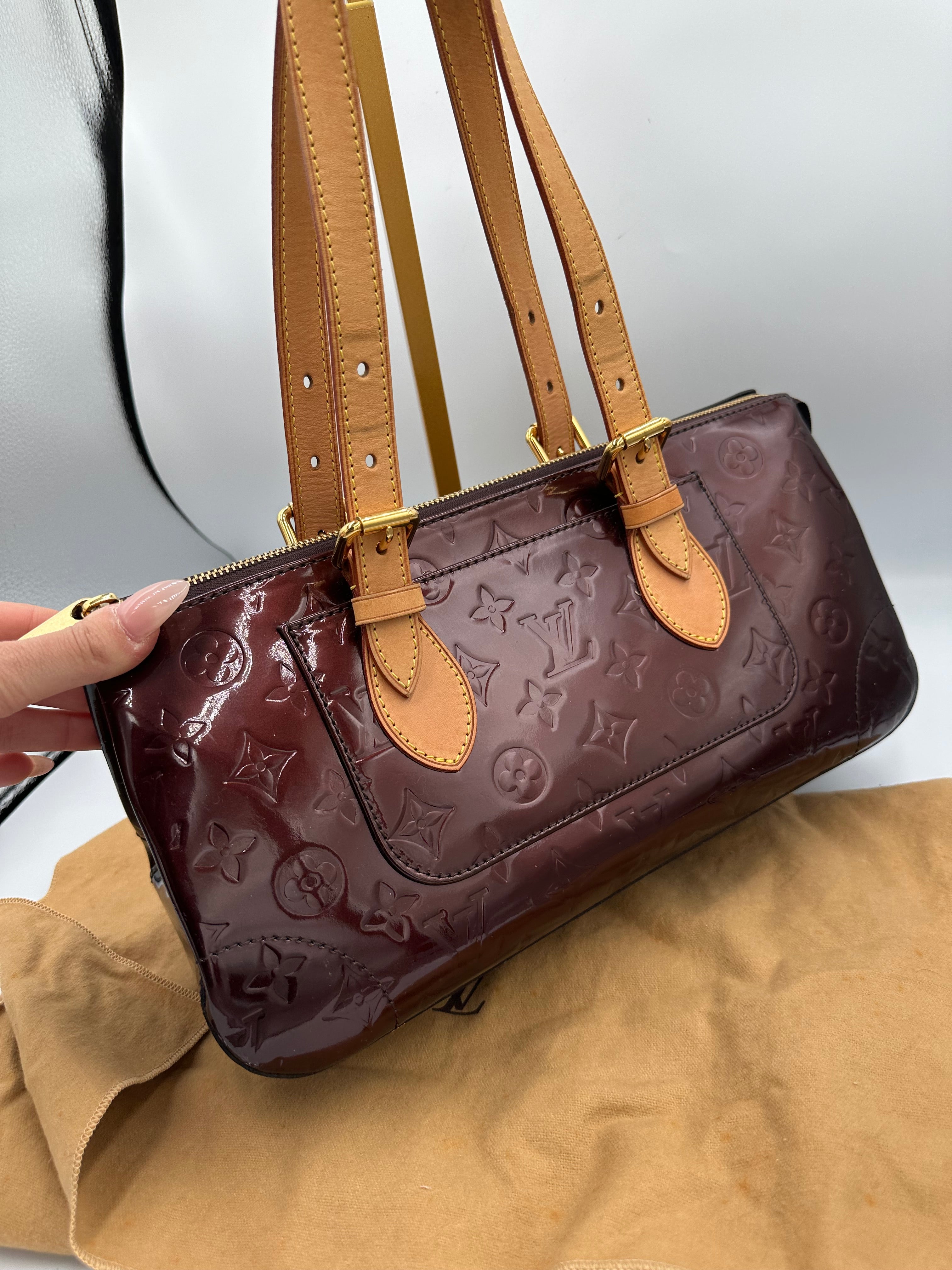 Louis Vuitton Monogram Vernis Rosewood Avenue Shoulder Bag in Amarant purple