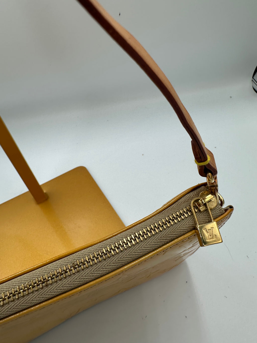 Louis Vuitton Lexington pochette bag