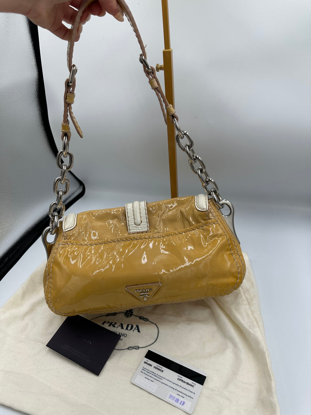 Prada 2010 Pattina Sottospalla Patent Leather shoulder Bag