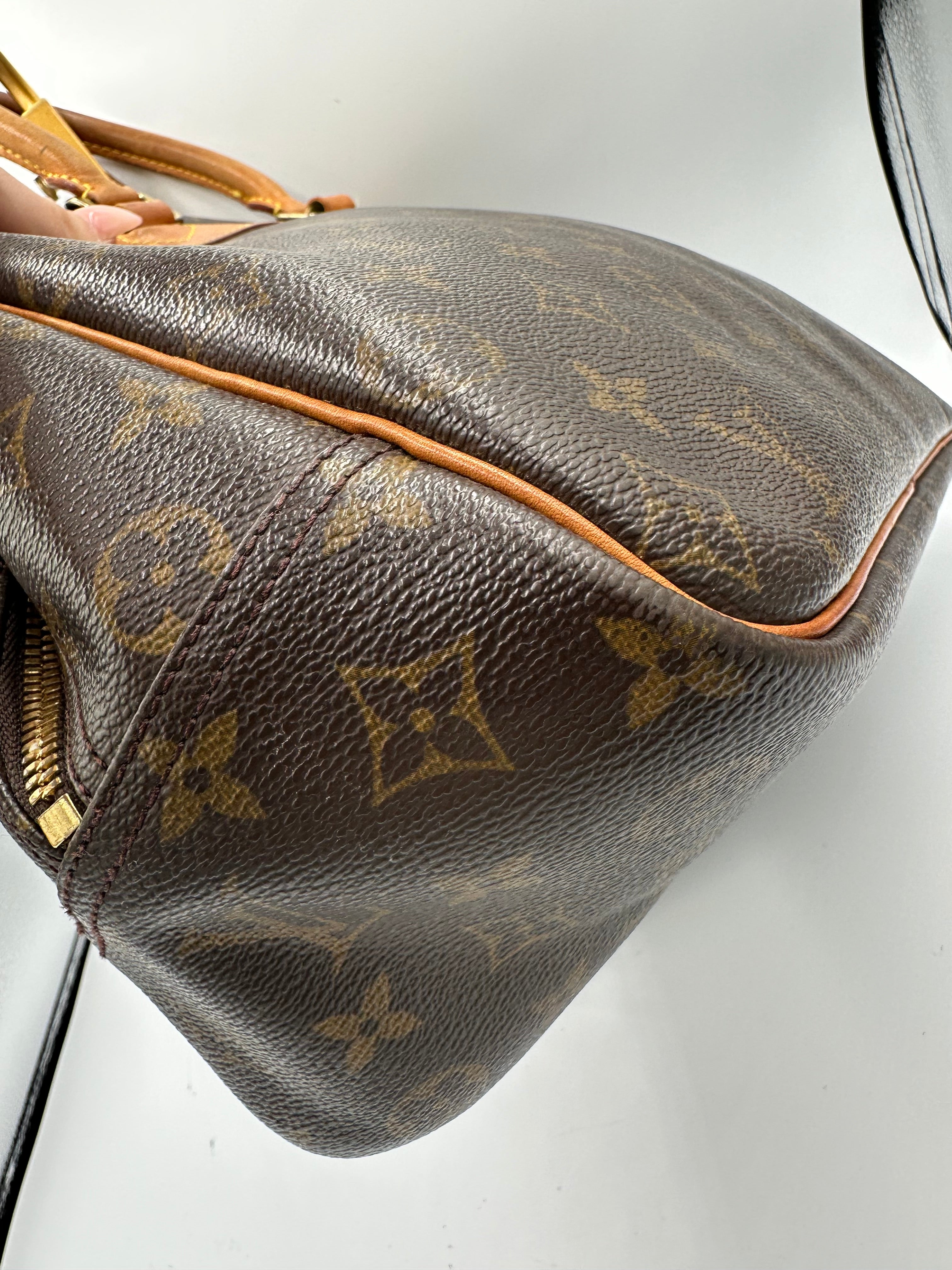 Vintage 90s Louis Vuitton Deauville monogram leather bag