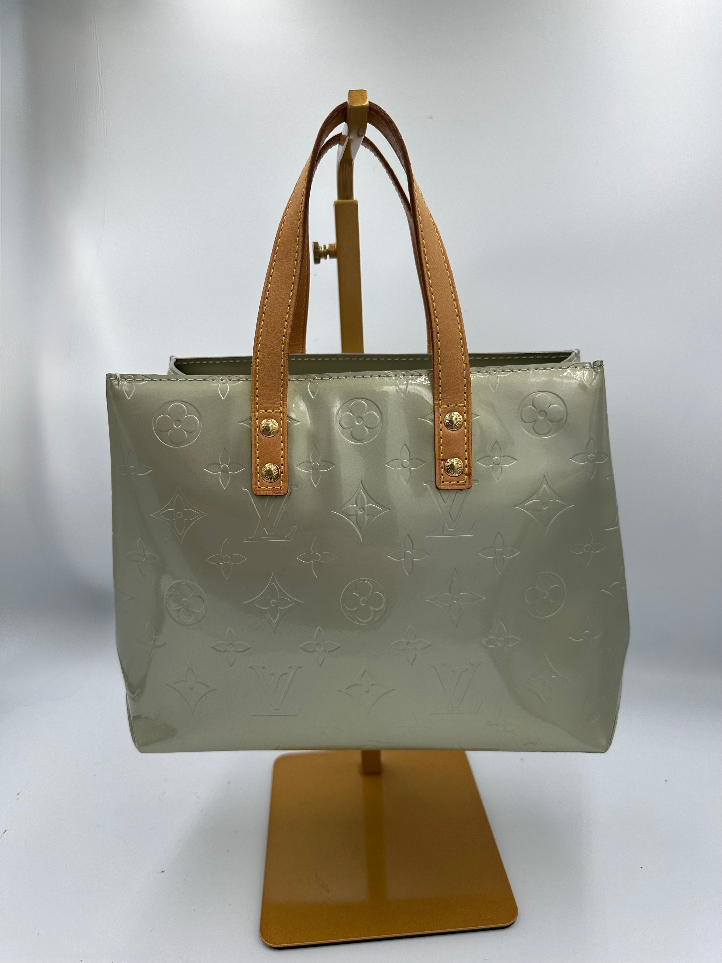 Louis Vuitton monogram Vernis Reade handbag in Lavande colour