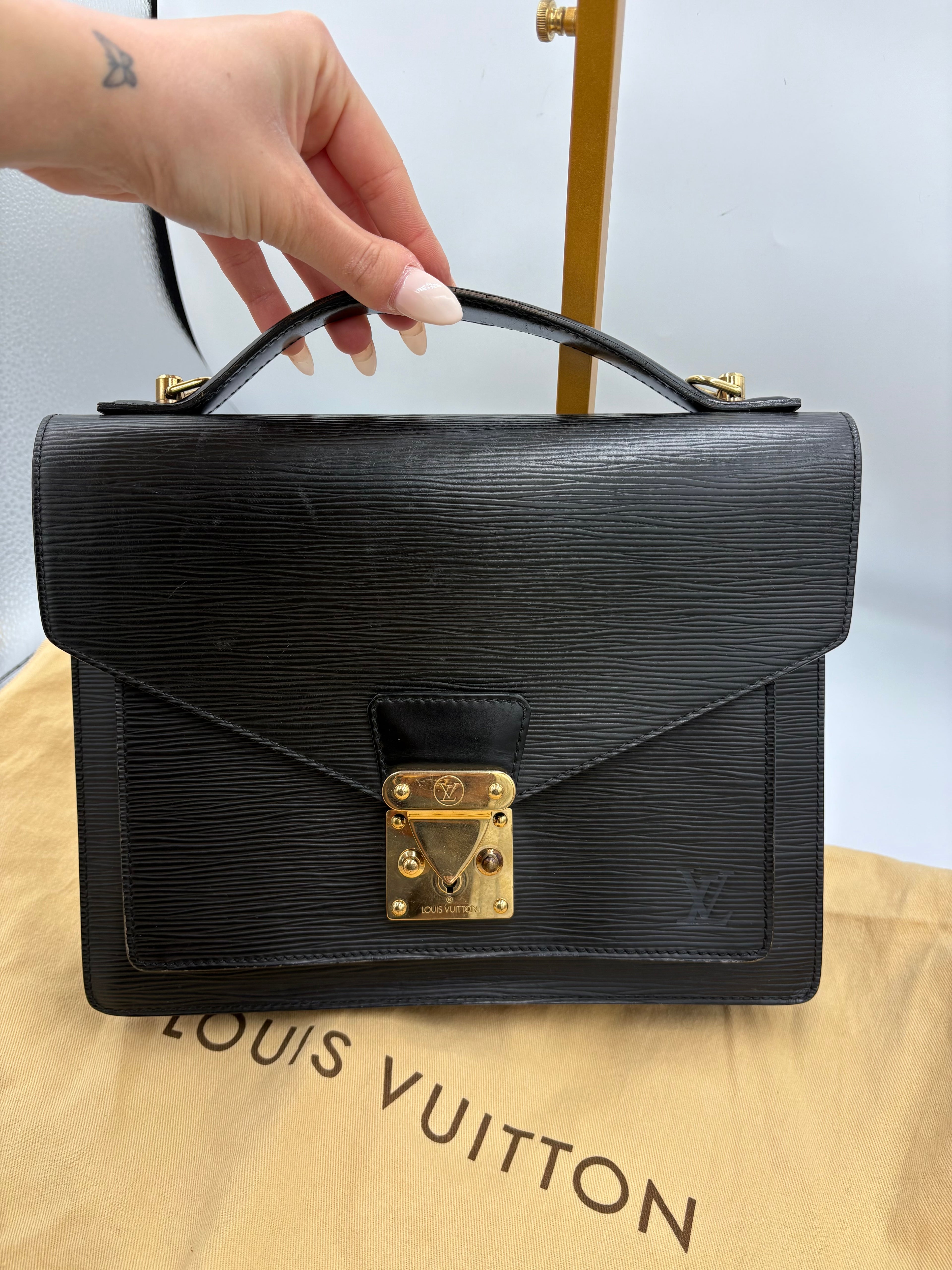 Louis Vuitton Epi Monceau satchel in black leather
