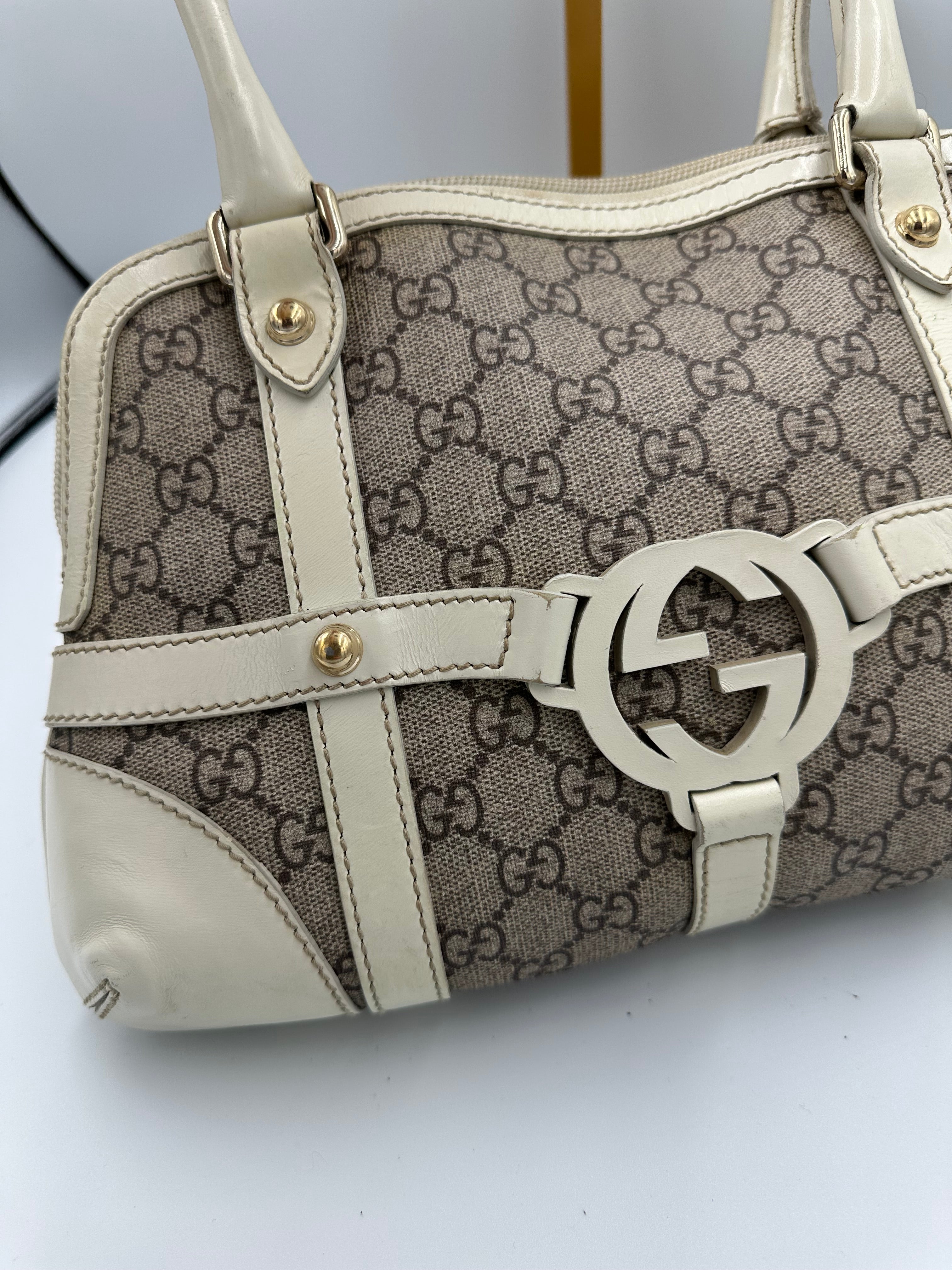 Rare Gucci GG Supreme Reins shoulder bag
