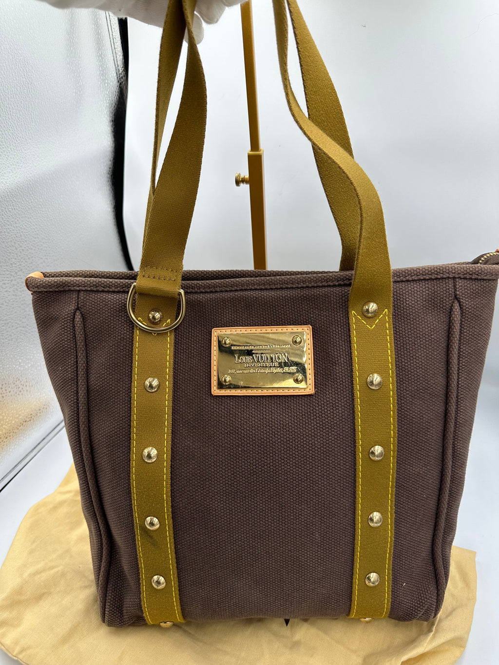 Limited Edition Louis Vuitton Antigua Canvas MM shoulder bag