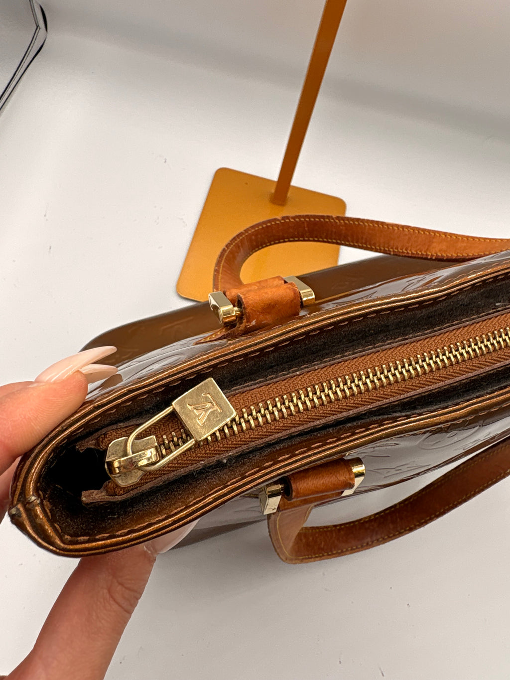 Louis Vuitton Monogram Vernis Houston in bronze