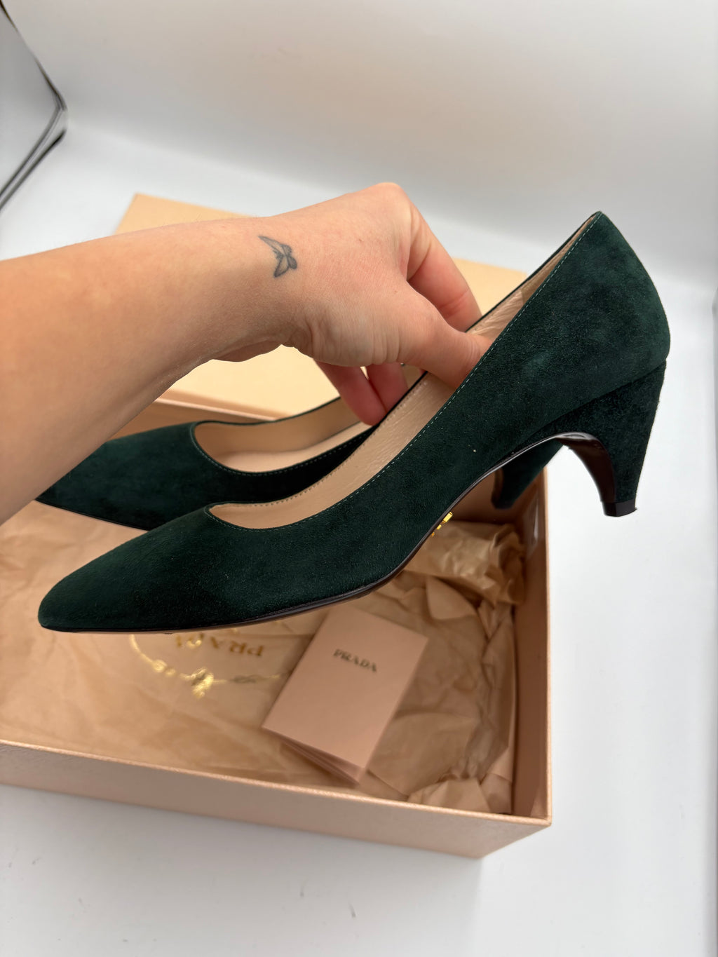 Authentic Prada emerald forest green suede kitten heel pointy toe heels