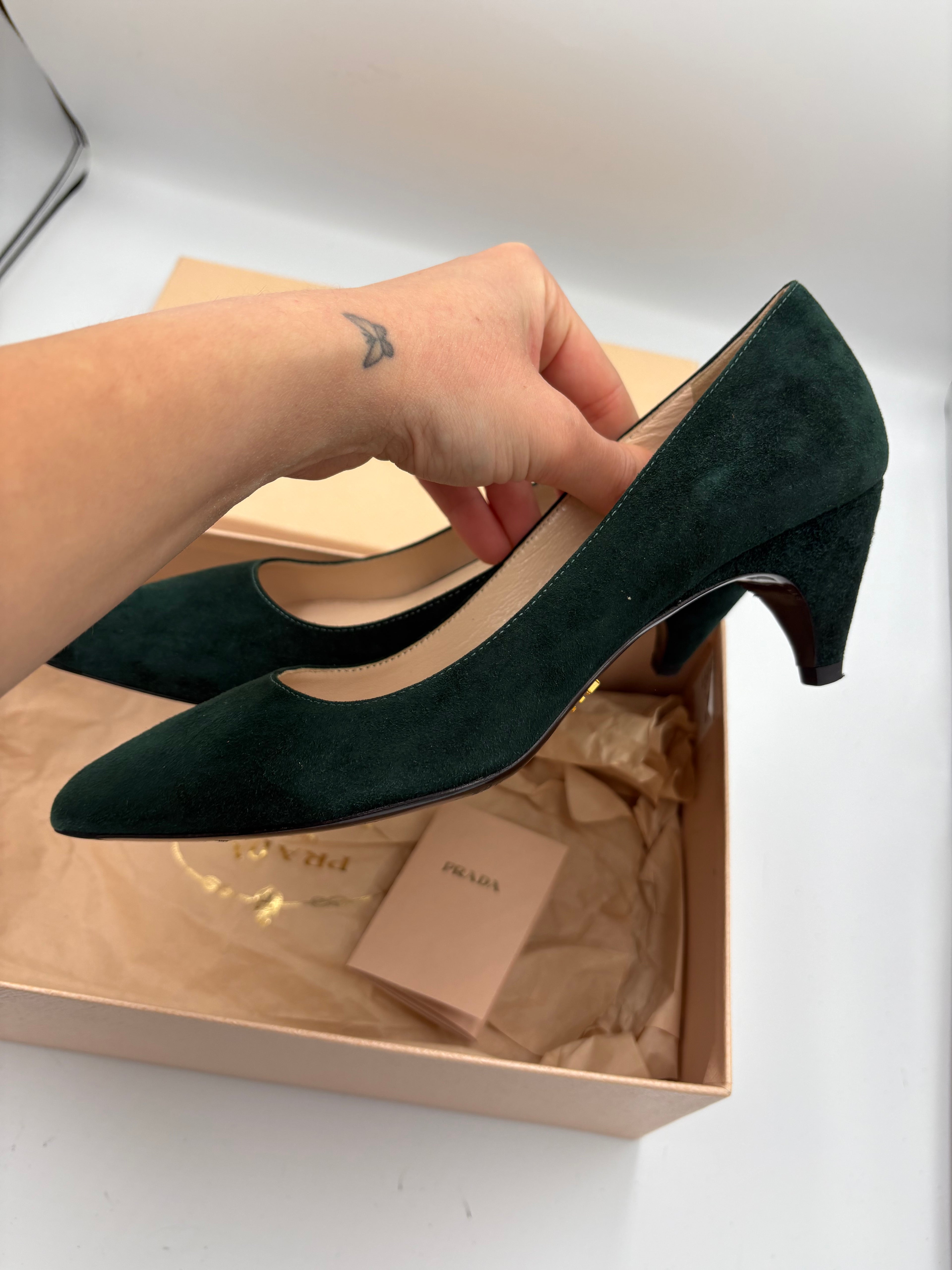 Authentic Prada emerald forest green suede kitten heel pointy toe heels