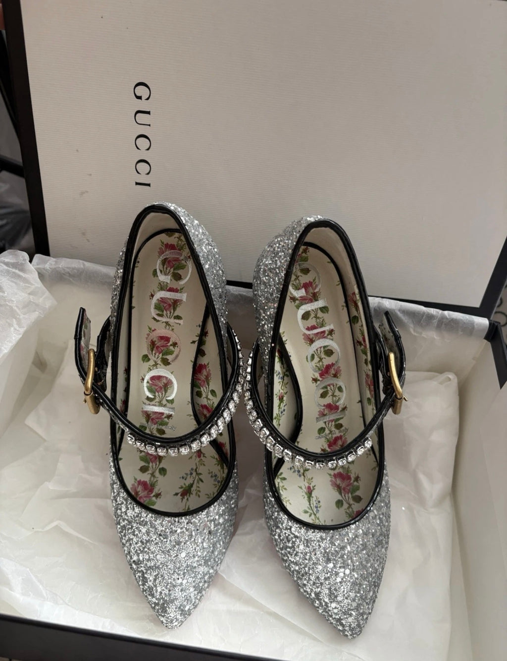 Rare Gucci Sylvie Glitter Mary Jane Heels in Silver Glitter with Pink Bottom