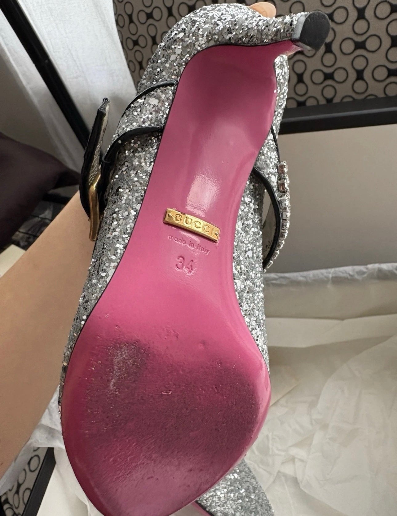 Rare Gucci Sylvie Glitter Mary Jane Heels in Silver Glitter with Pink Bottom