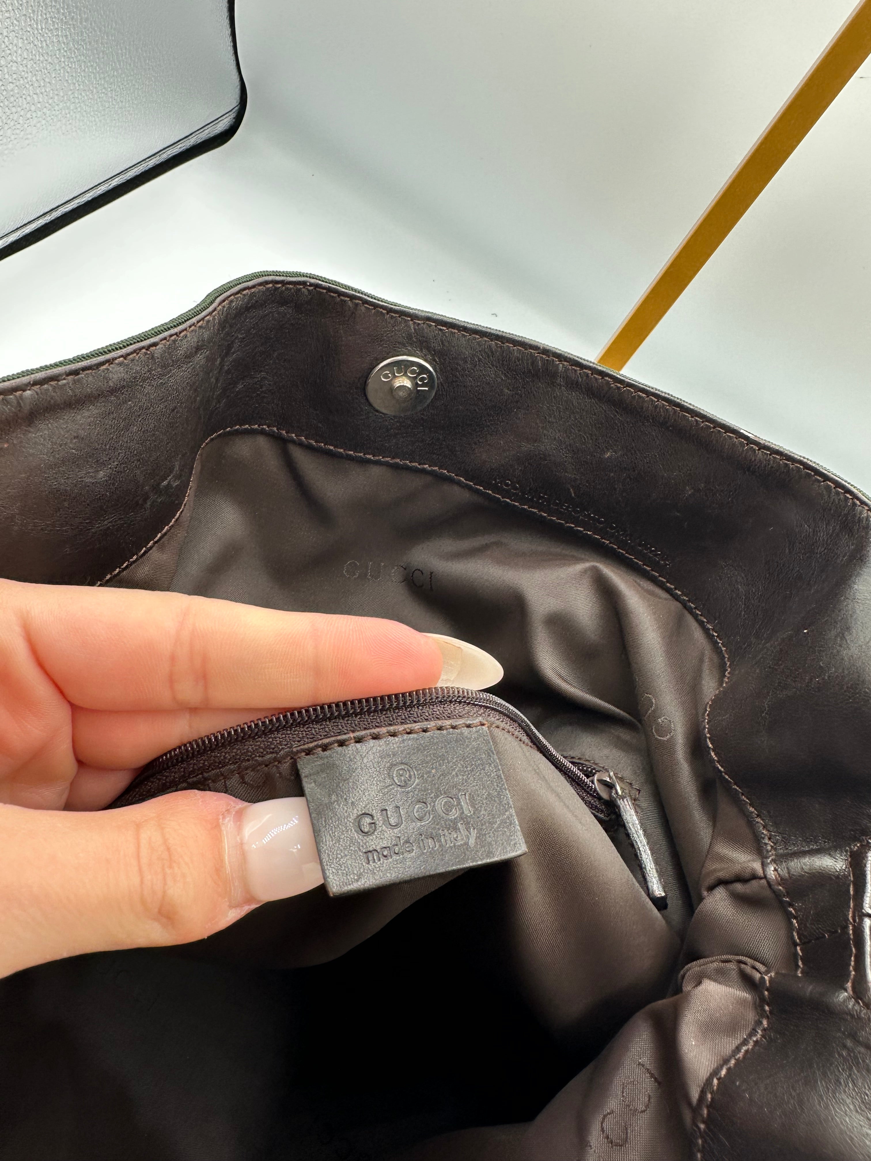 Gucci Bamboo forest green shoulder bag with black strap