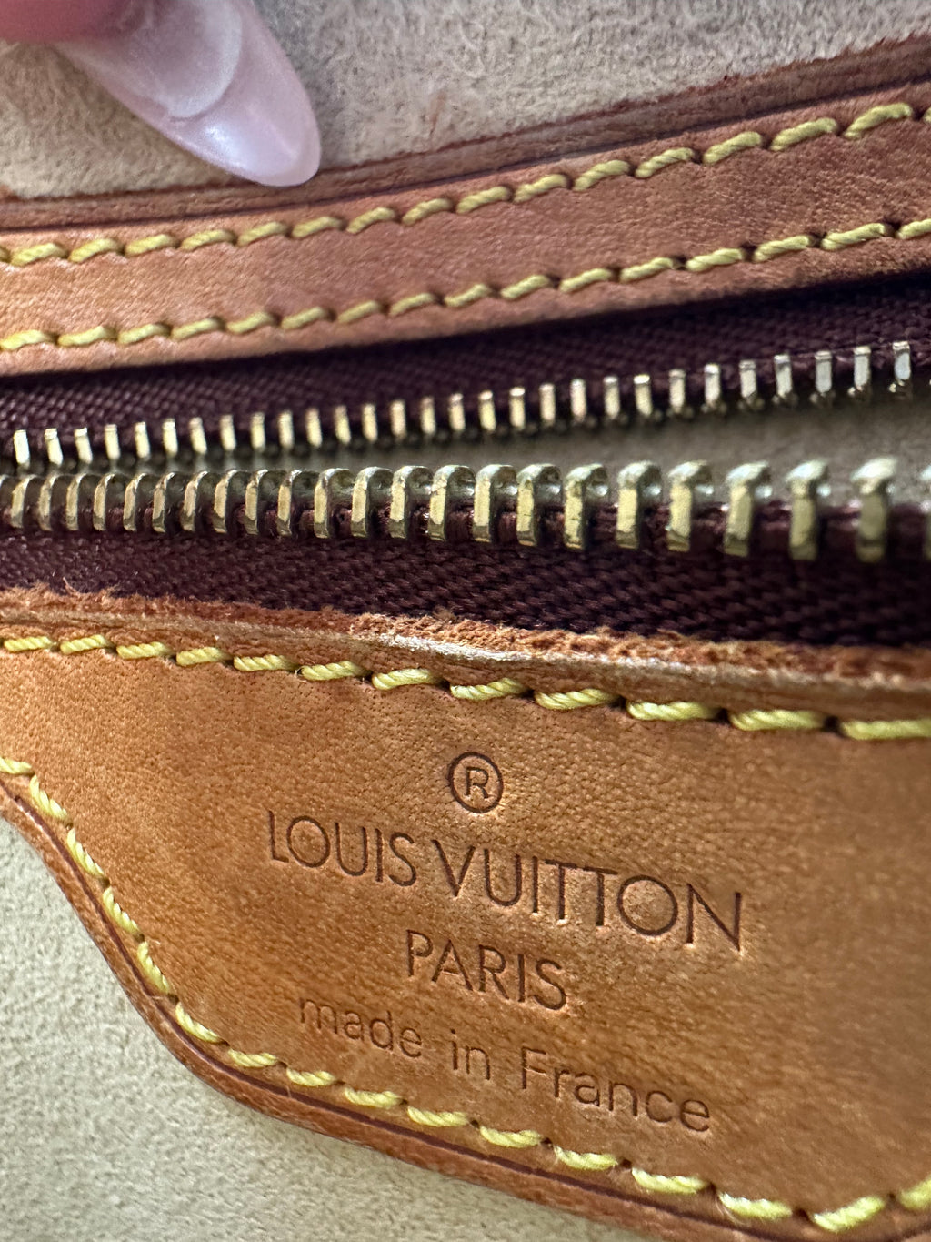 Louis Vuitton 1999 leather Monogram Looping Bag