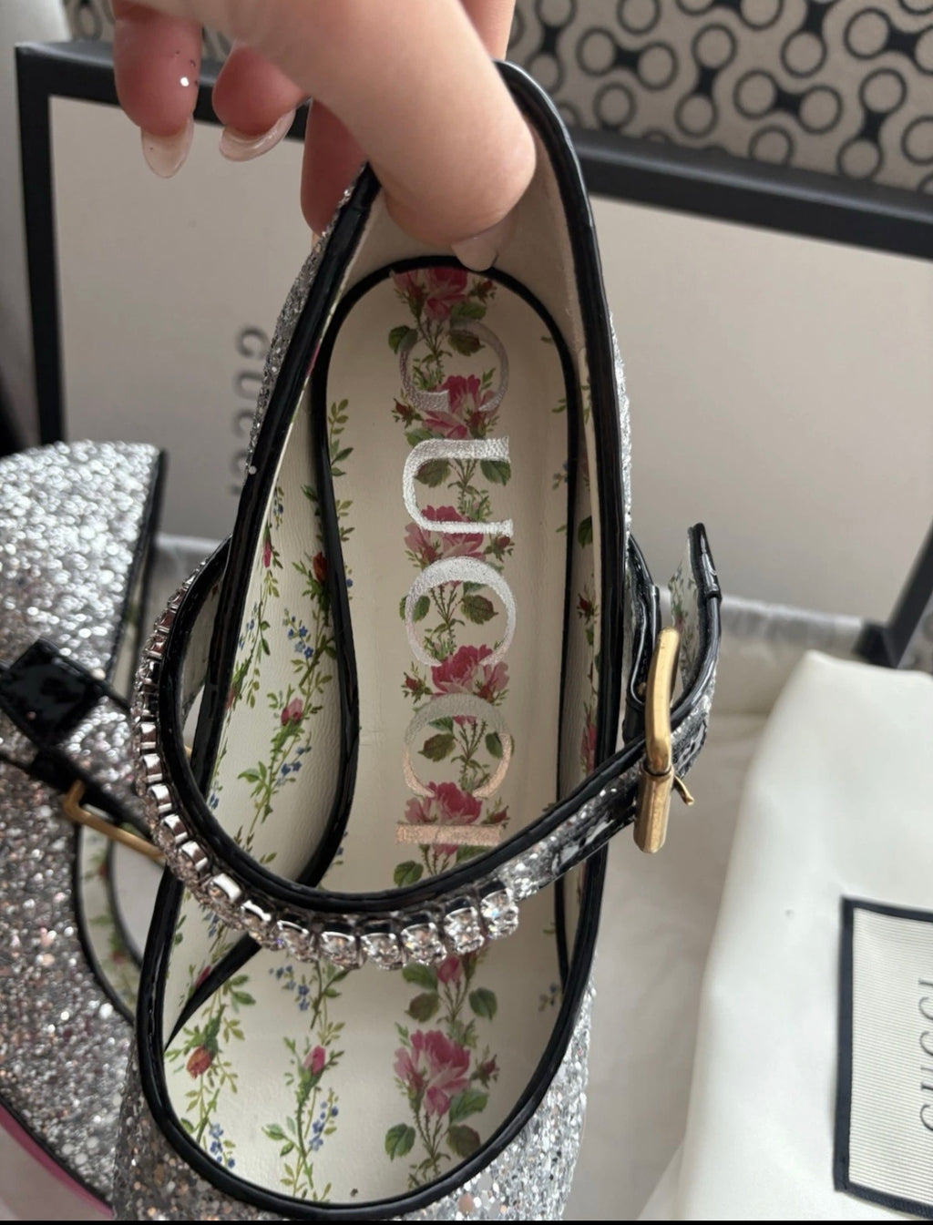 Rare Gucci Sylvie Glitter Mary Jane Heels in Silver Glitter with Pink Bottom