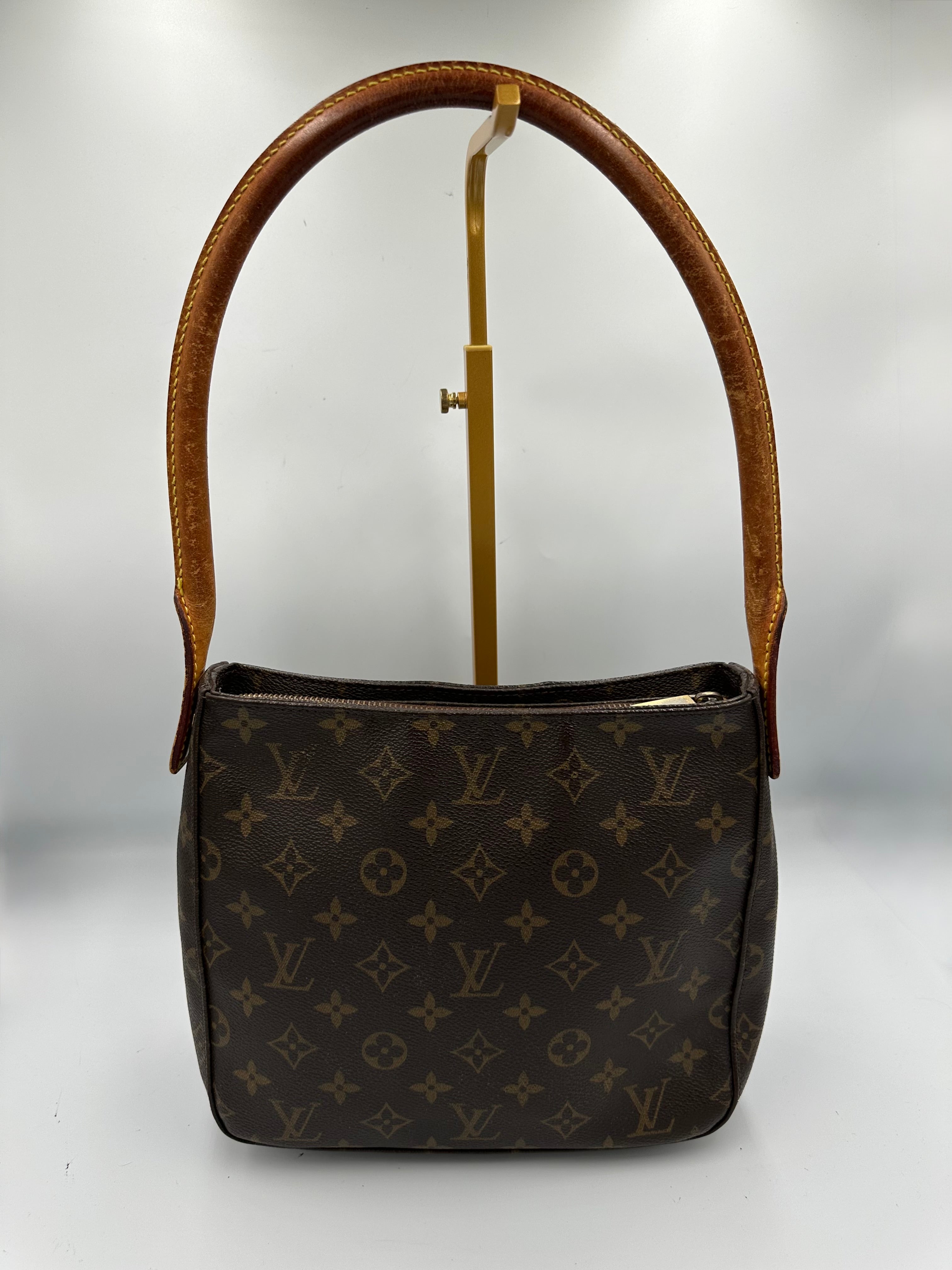 Louis Vuitton 1999 leather Monogram Looping Bag