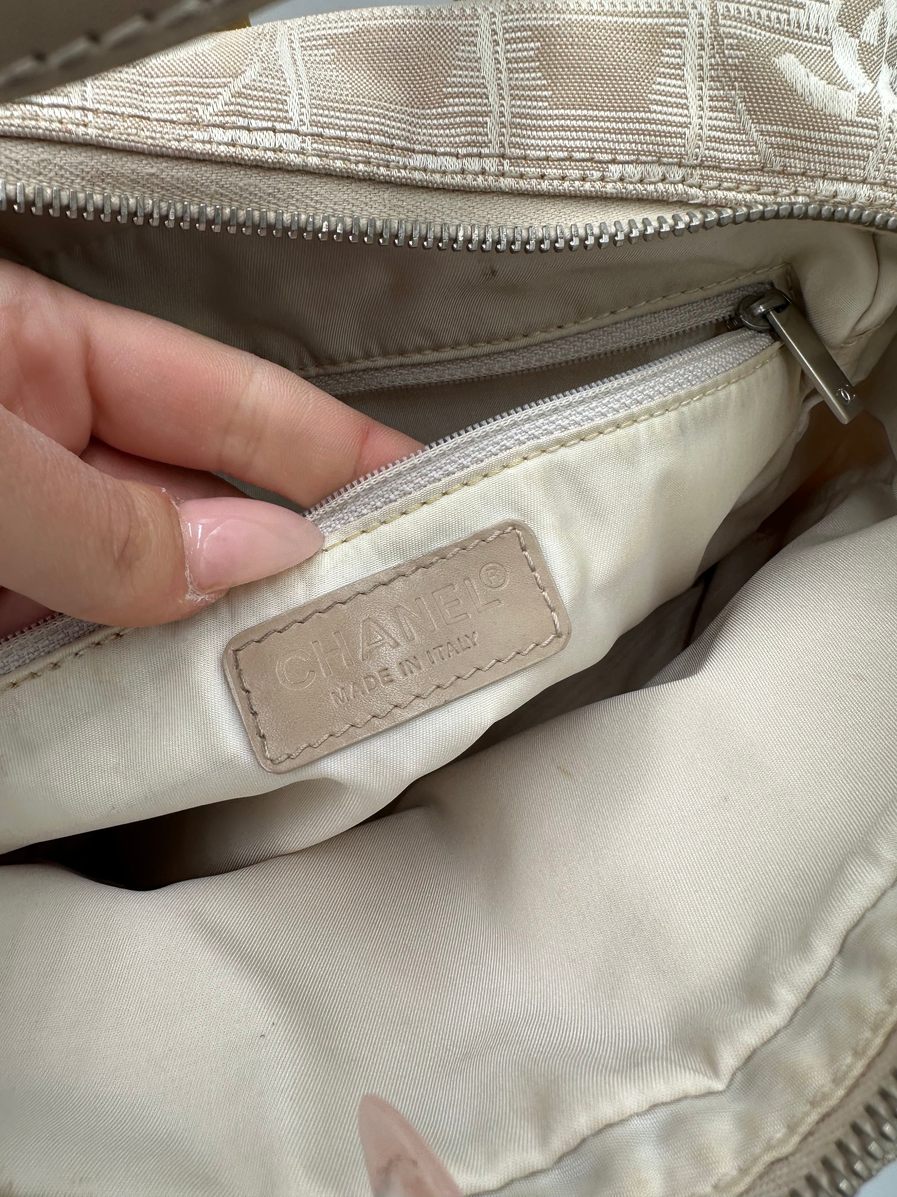 Chanel 2004 Travel Line beige handbag