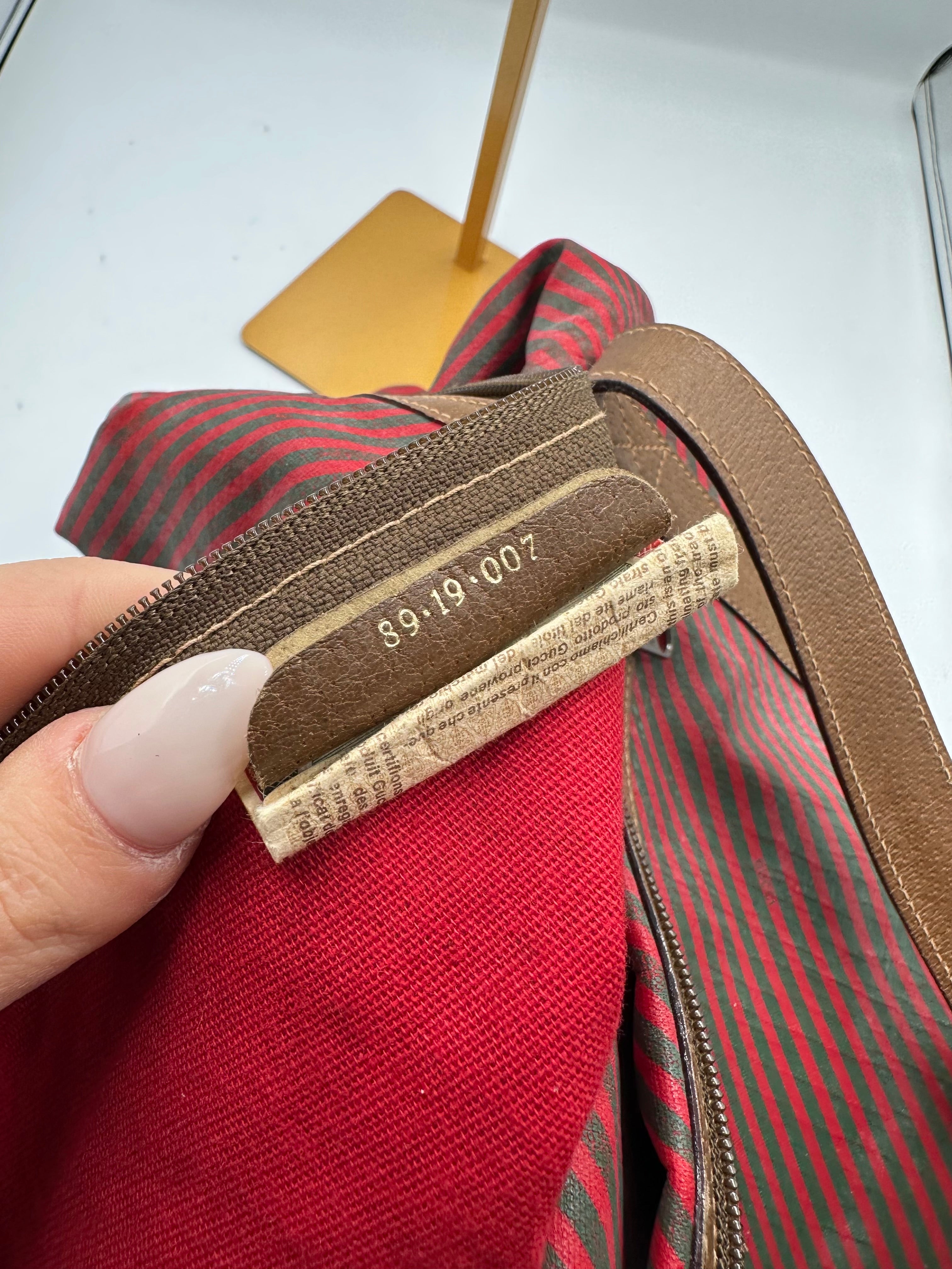 Vintage 90’s Gucci 48-hour Duffle large travel bag from the Rigate line with small pouch