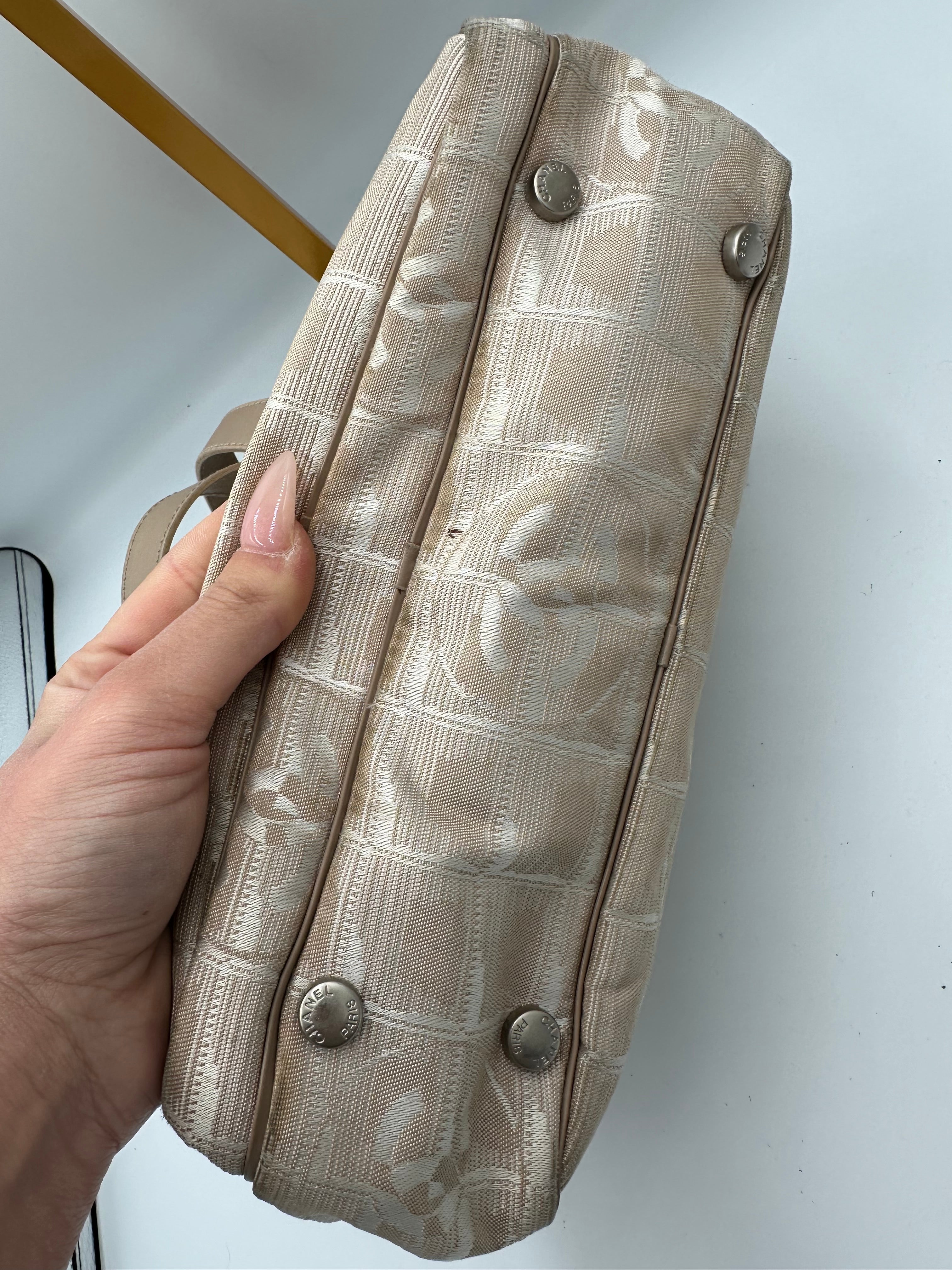 Chanel 2004 Travel Line beige handbag