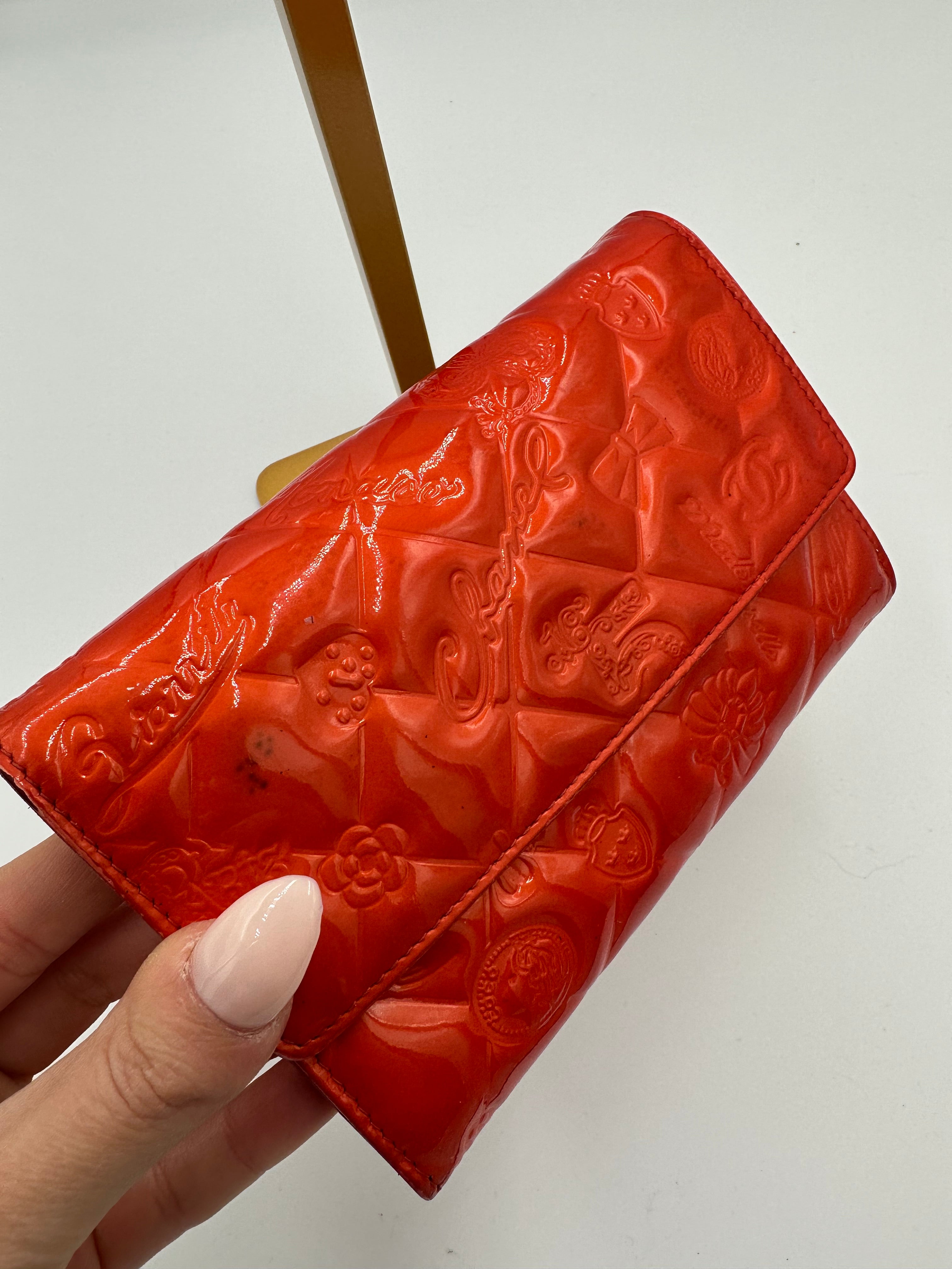 Chanel Icon Matlasse mademoiselle red patent wallet