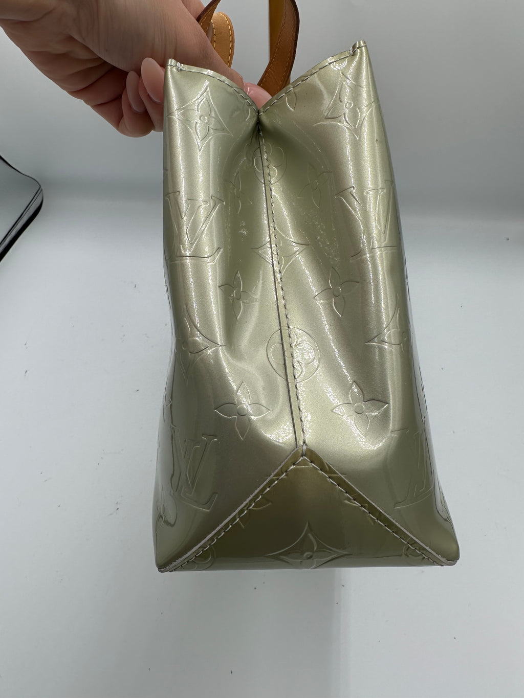 Louis Vuitton monogram Vernis Reade handbag in Lavande colour