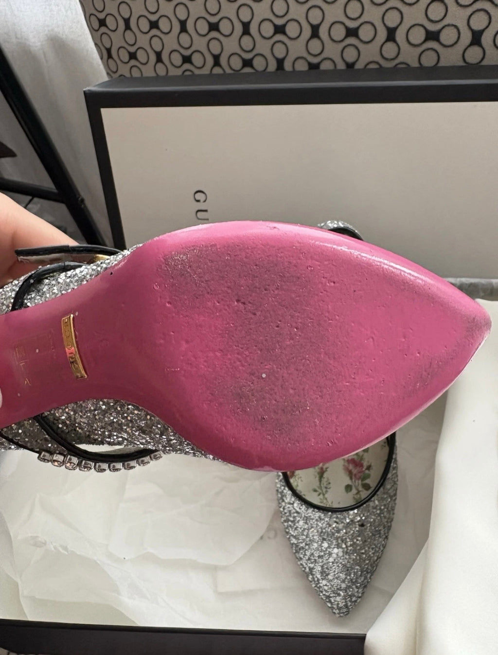 Rare Gucci Sylvie Glitter Mary Jane Heels in Silver Glitter with Pink Bottom