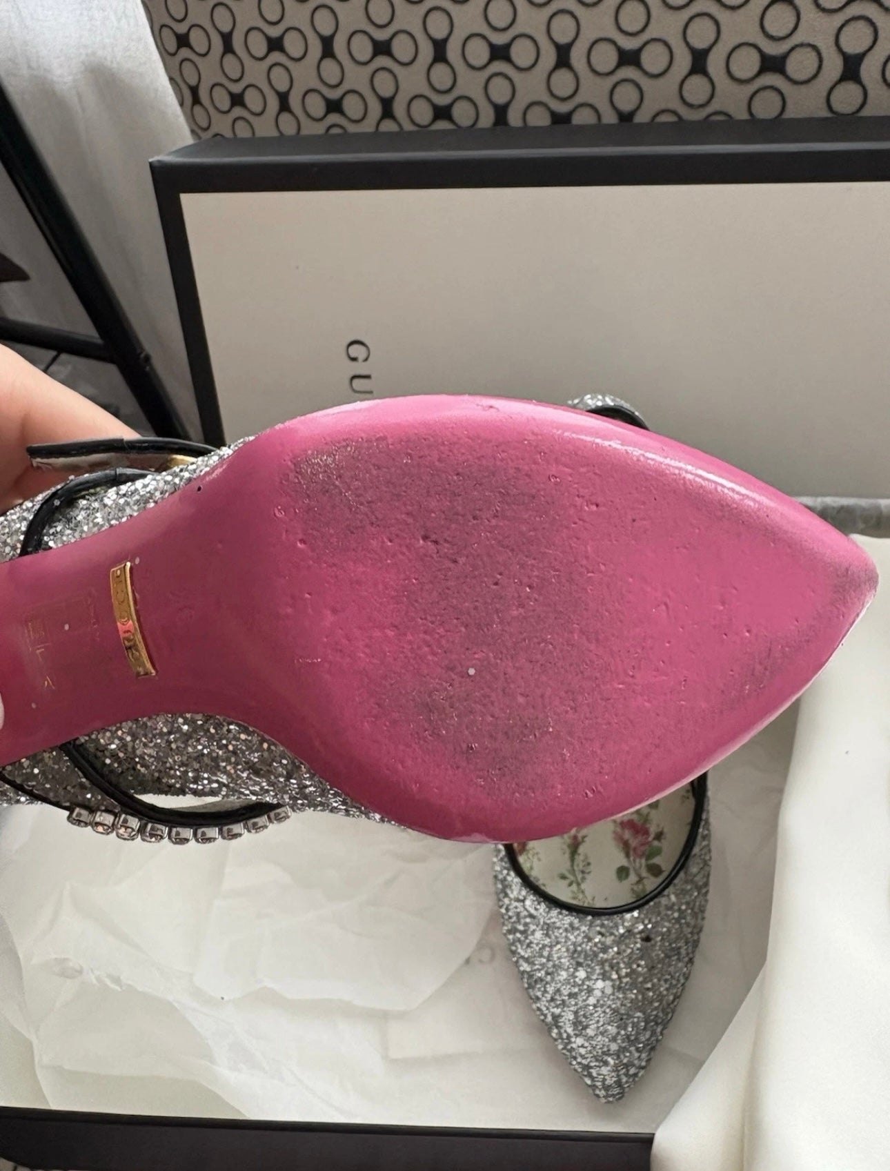 Rare Gucci Sylvie Glitter Mary Jane Heels in Silver Glitter with Pink Bottom