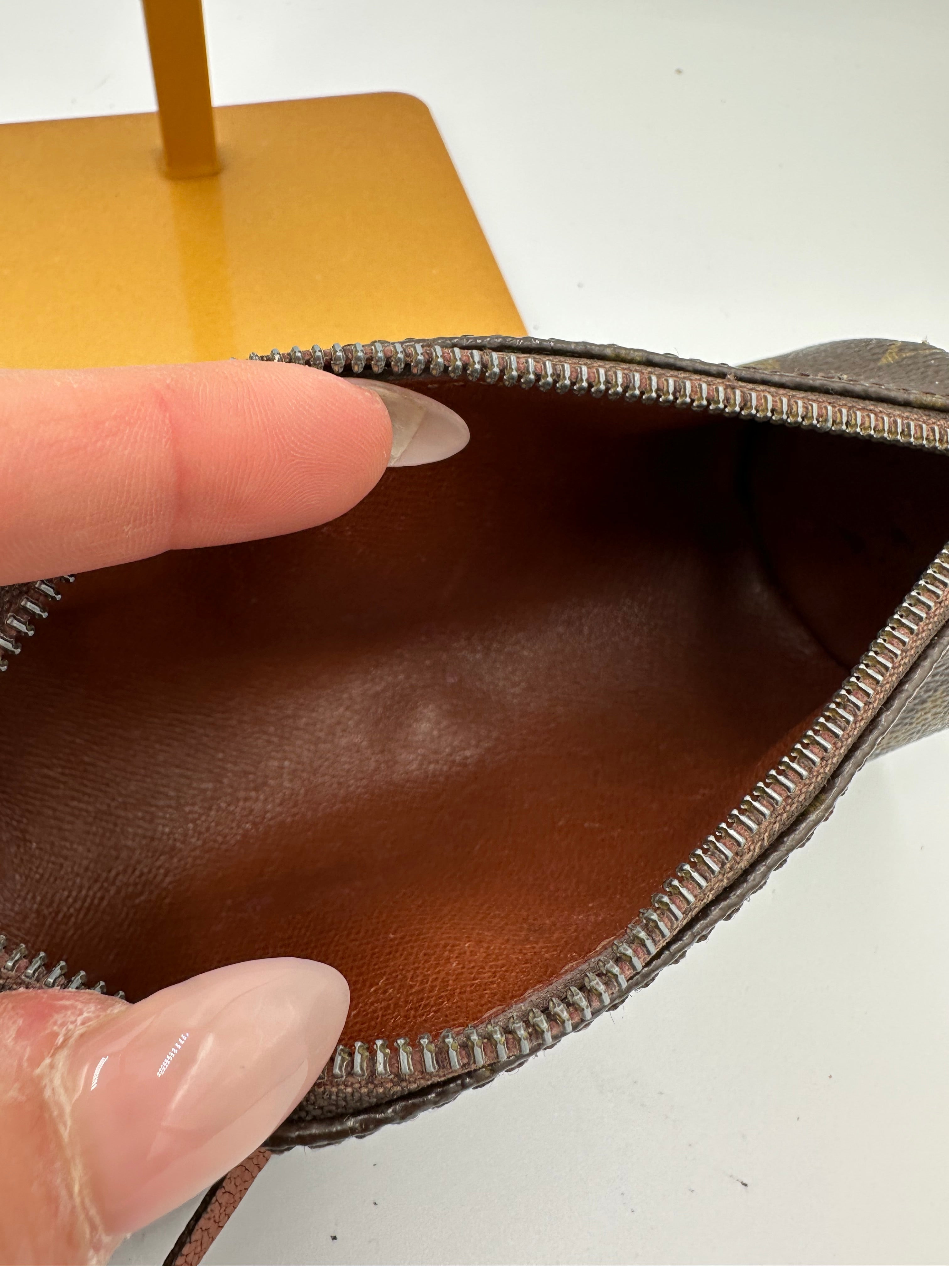 Vintage 90s Louis Vuitton mini papillon