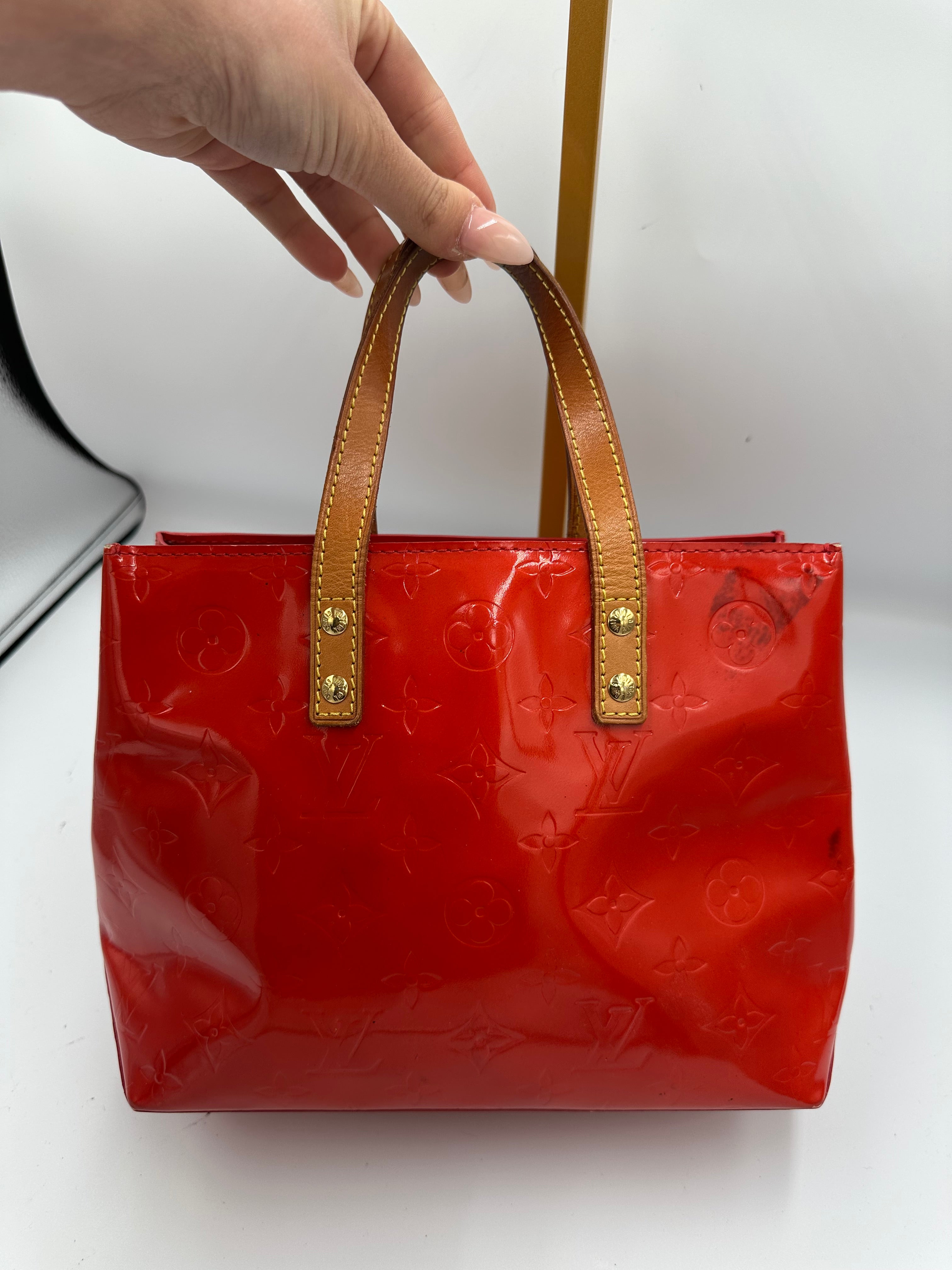 Louis Vuitton Monogram Vernis Reade PM bag in Red Rouge