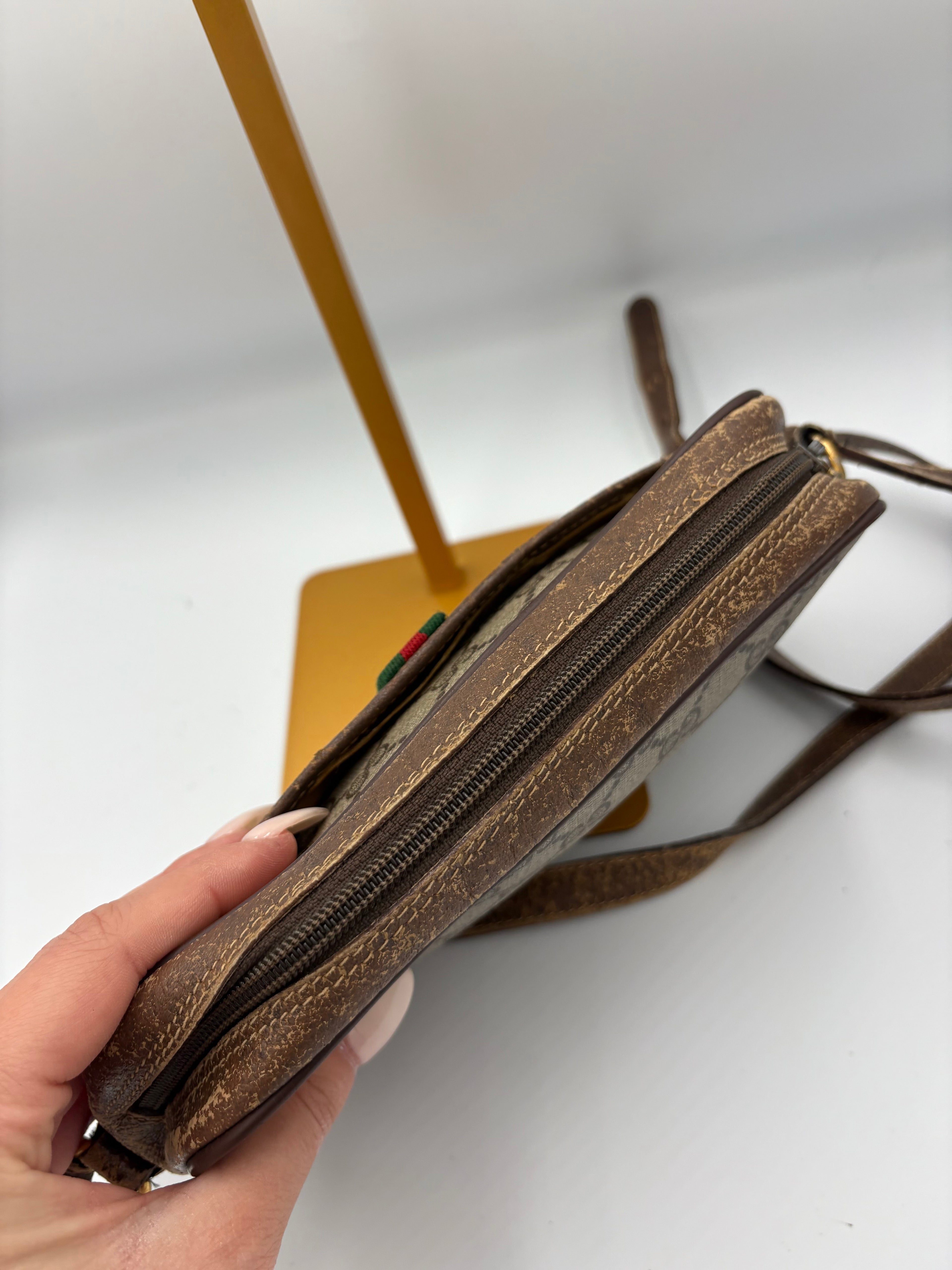Gucci GG Supreme Web Sherry line crossbody