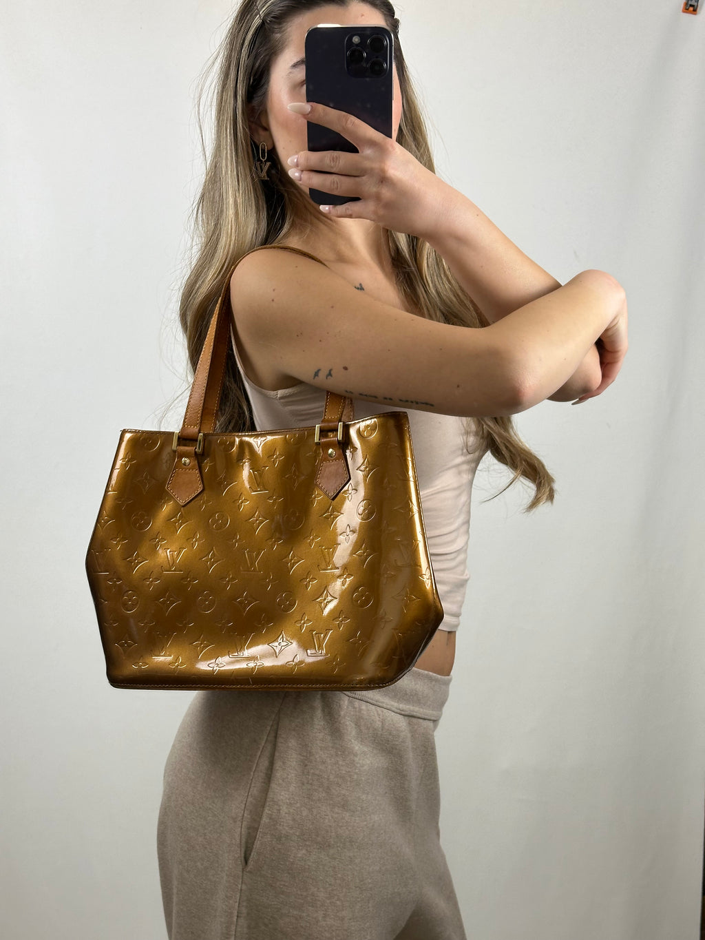 Louis Vuitton Monogram Vernis Houston in bronze