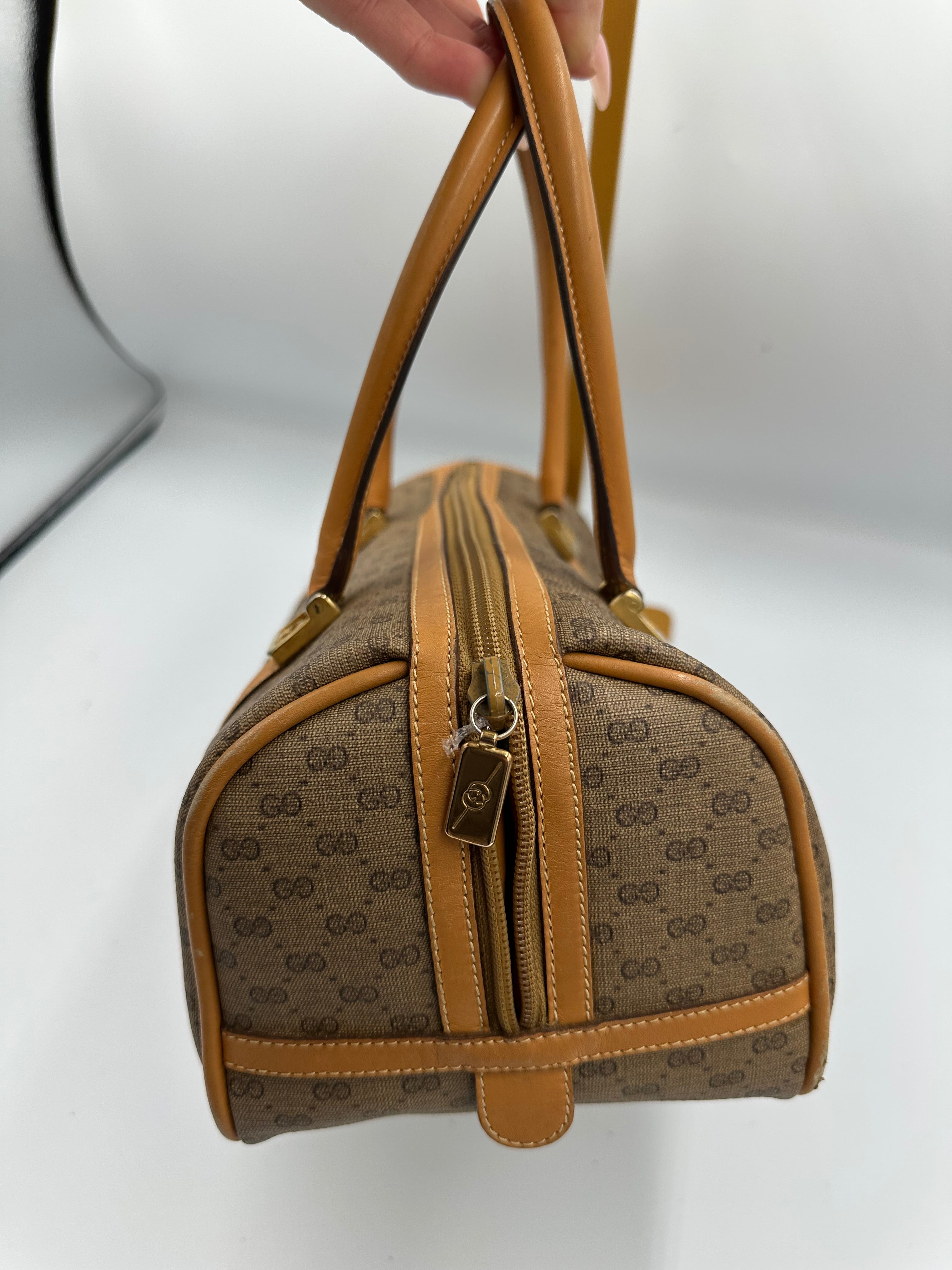 Vintage Gucci Micro GG Supreme boston handbag