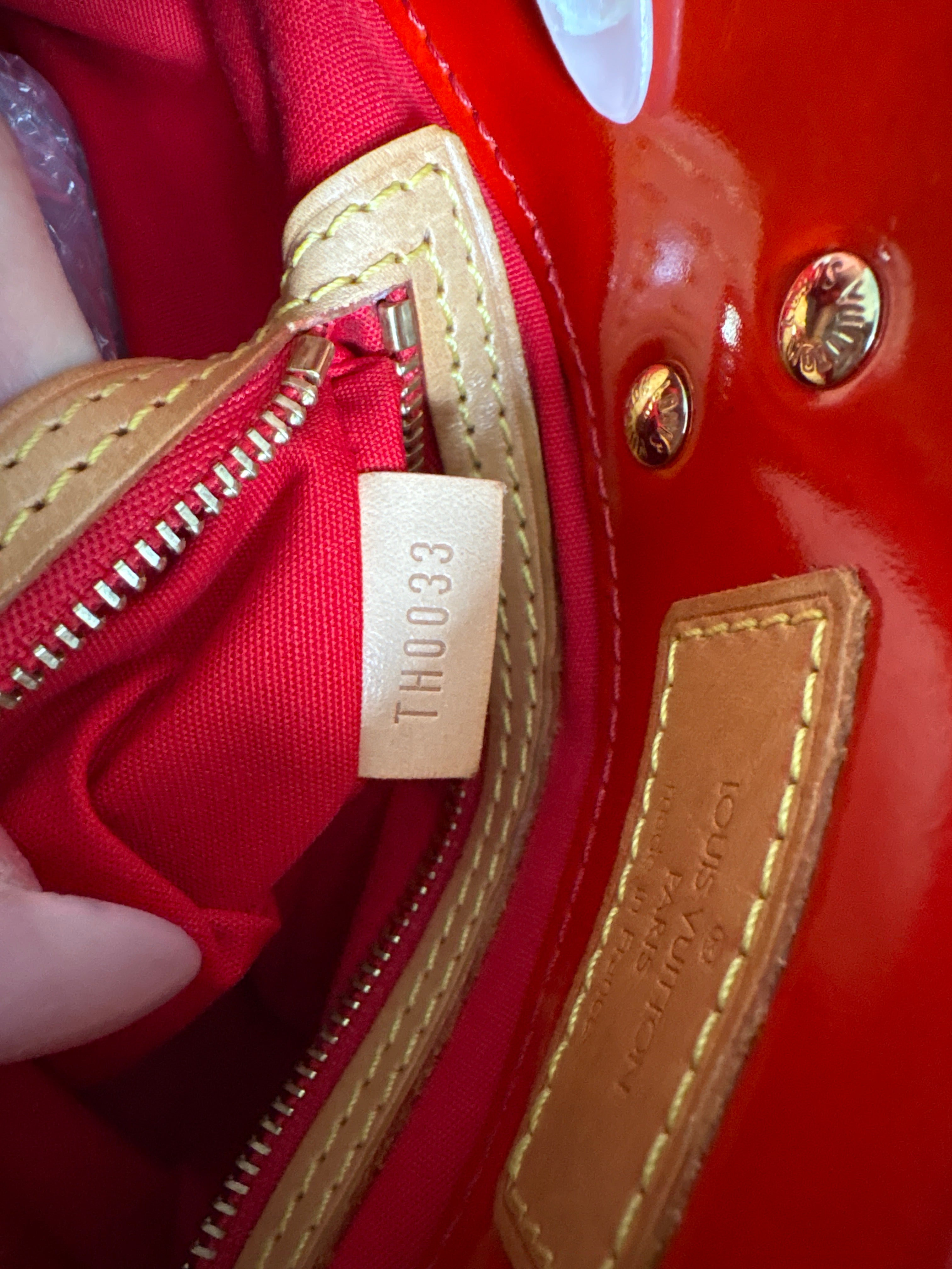 Louis Vuitton Monogram Vernis Reade PM bag in Red Rouge