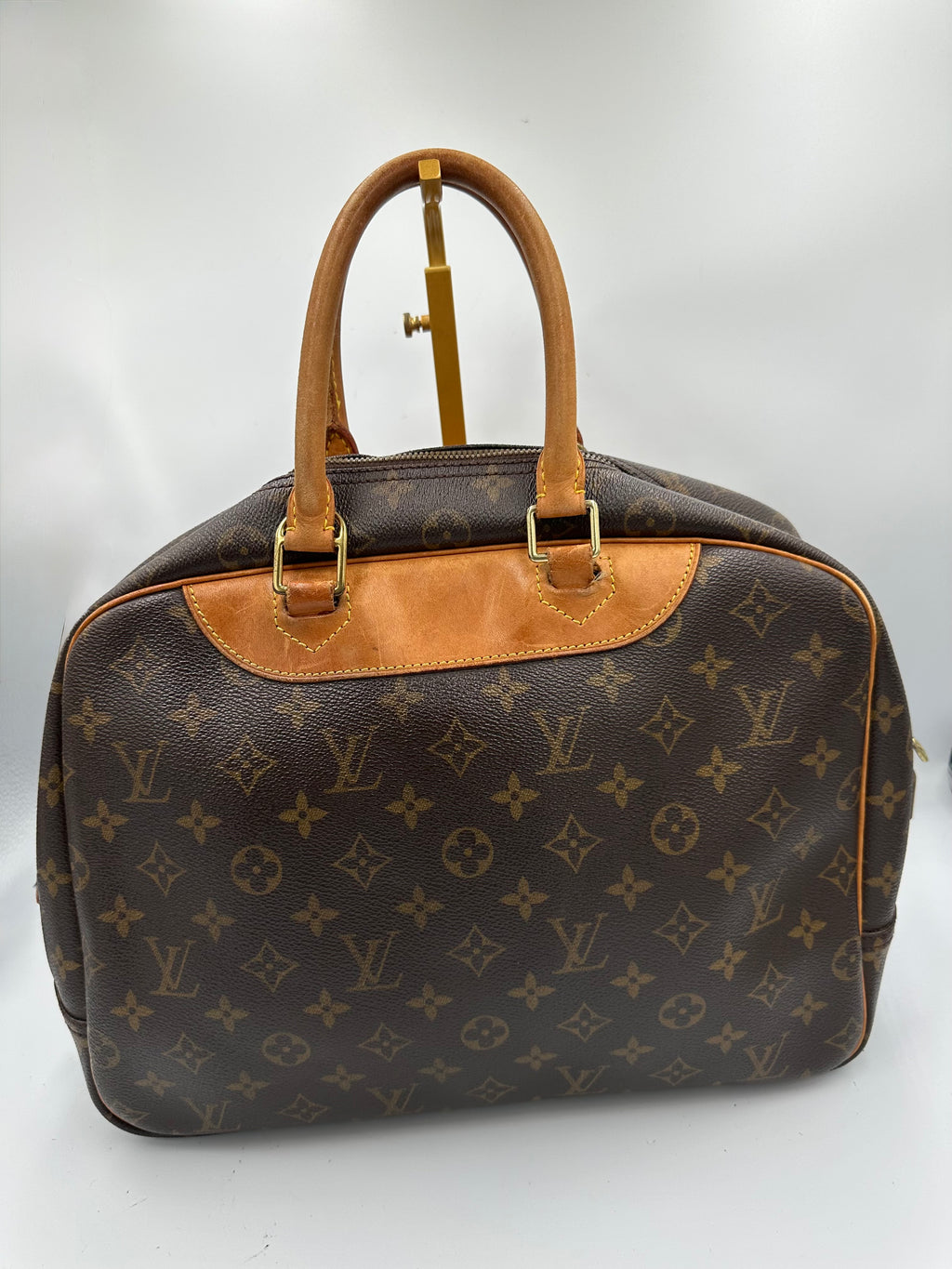 Vintage 90s Louis Vuitton Deauville monogram leather bag