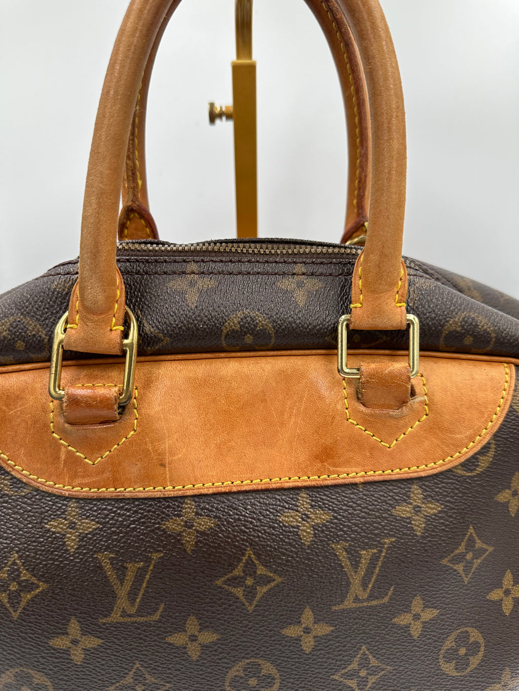 Vintage 90s Louis Vuitton Deauville monogram leather bag