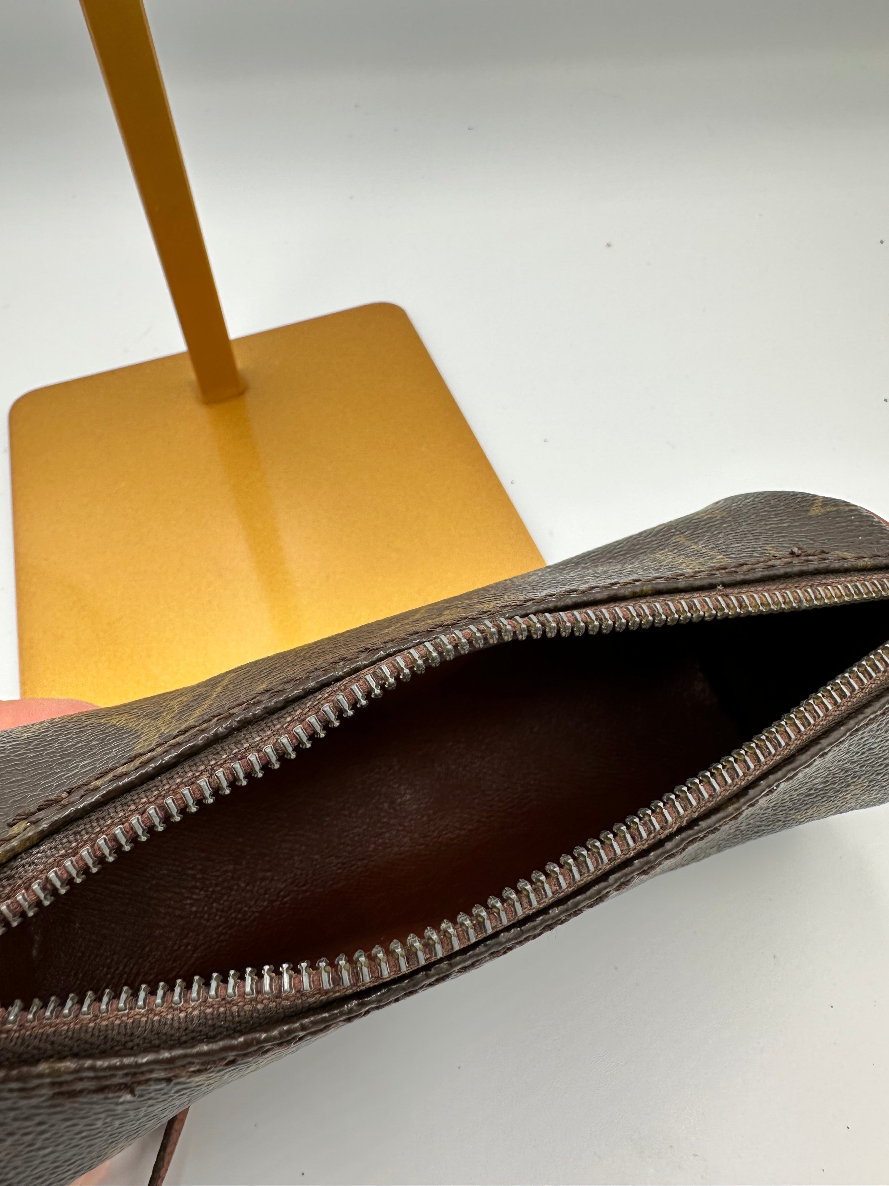 Vintage 90s Louis Vuitton mini papillon