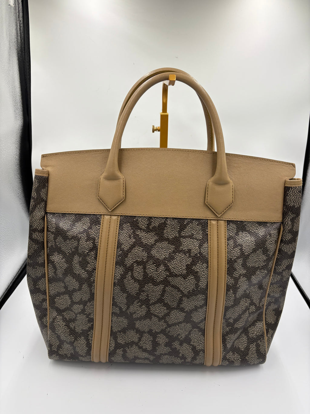 Rare Yves Saint Laurent Borse vintage giraffe print monogram leather bag