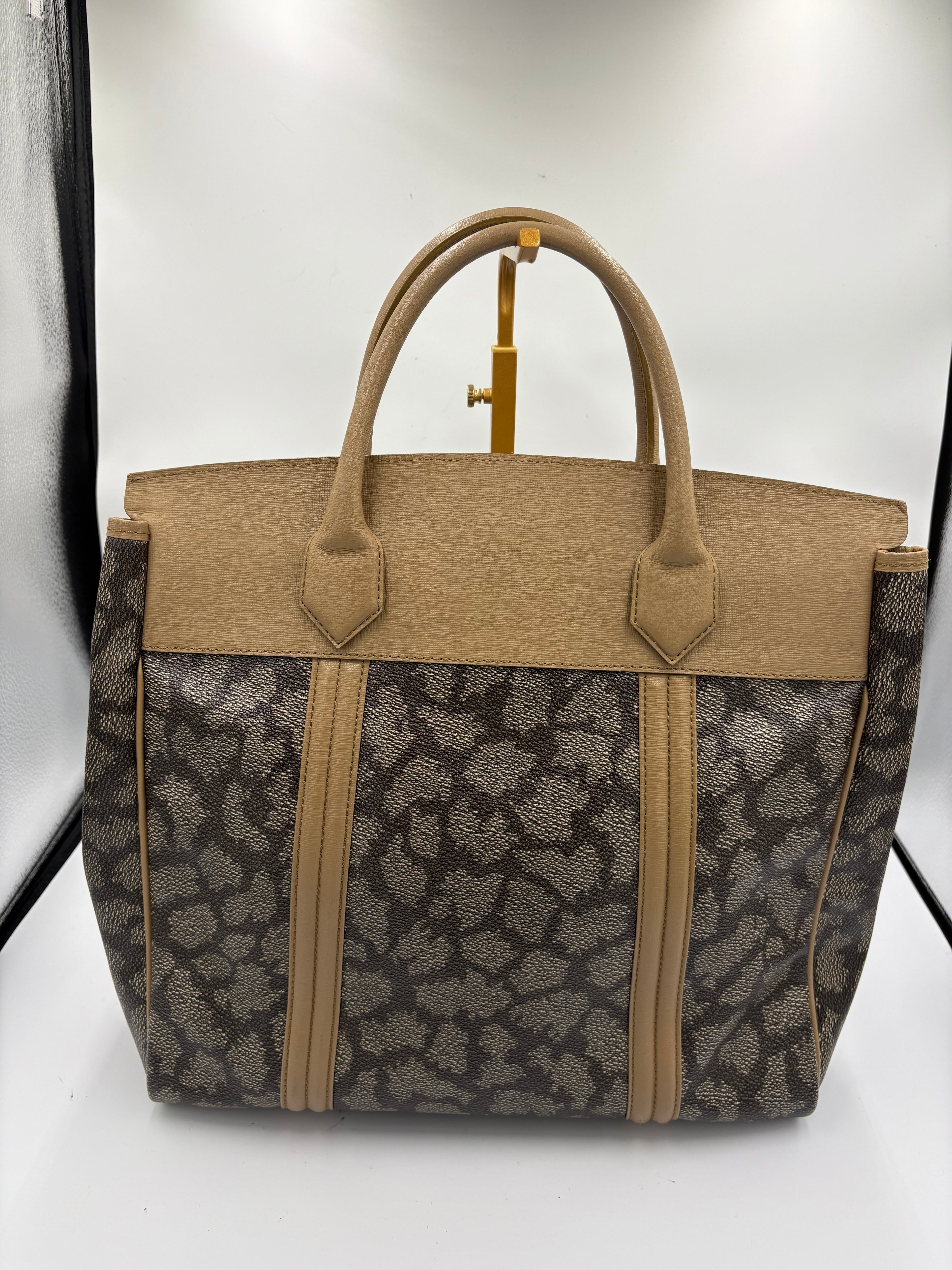 Rare Yves Saint Laurent Borse vintage giraffe print monogram leather bag