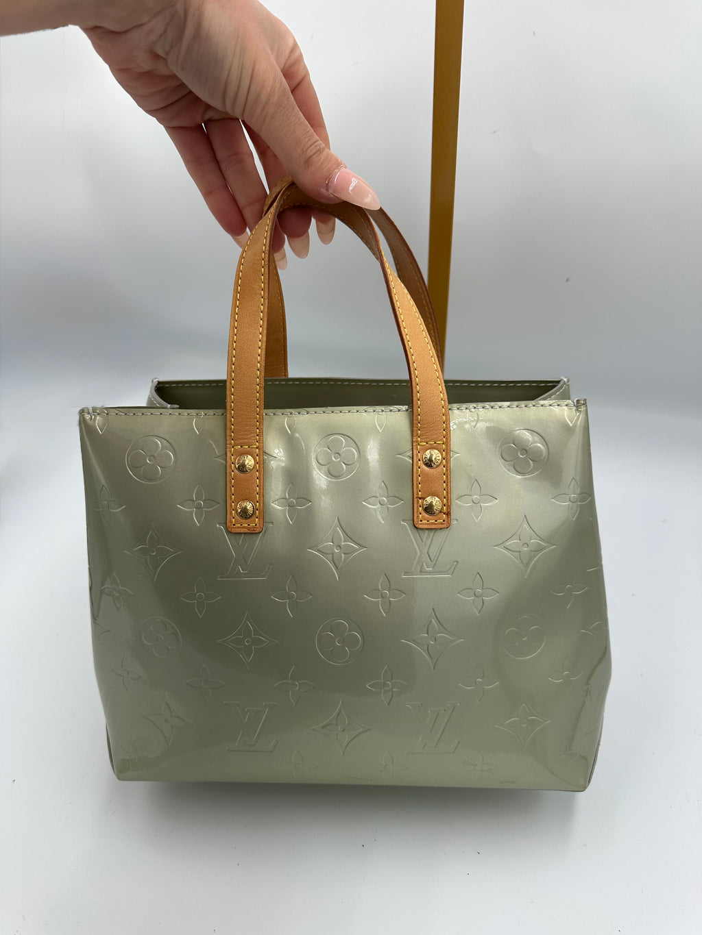 Louis Vuitton monogram Vernis Reade handbag in Lavande colour