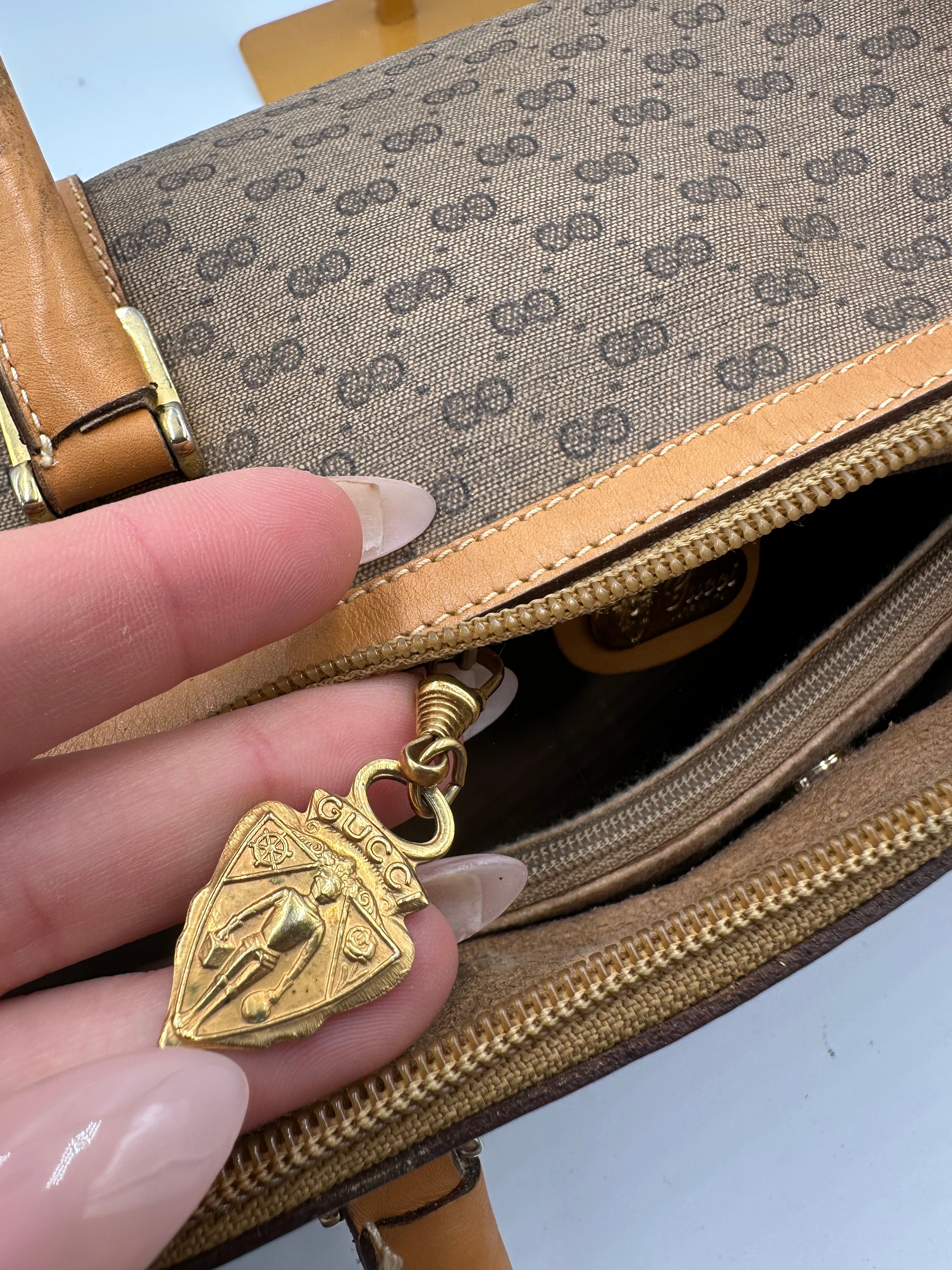 Vintage Gucci Micro GG Supreme boston handbag