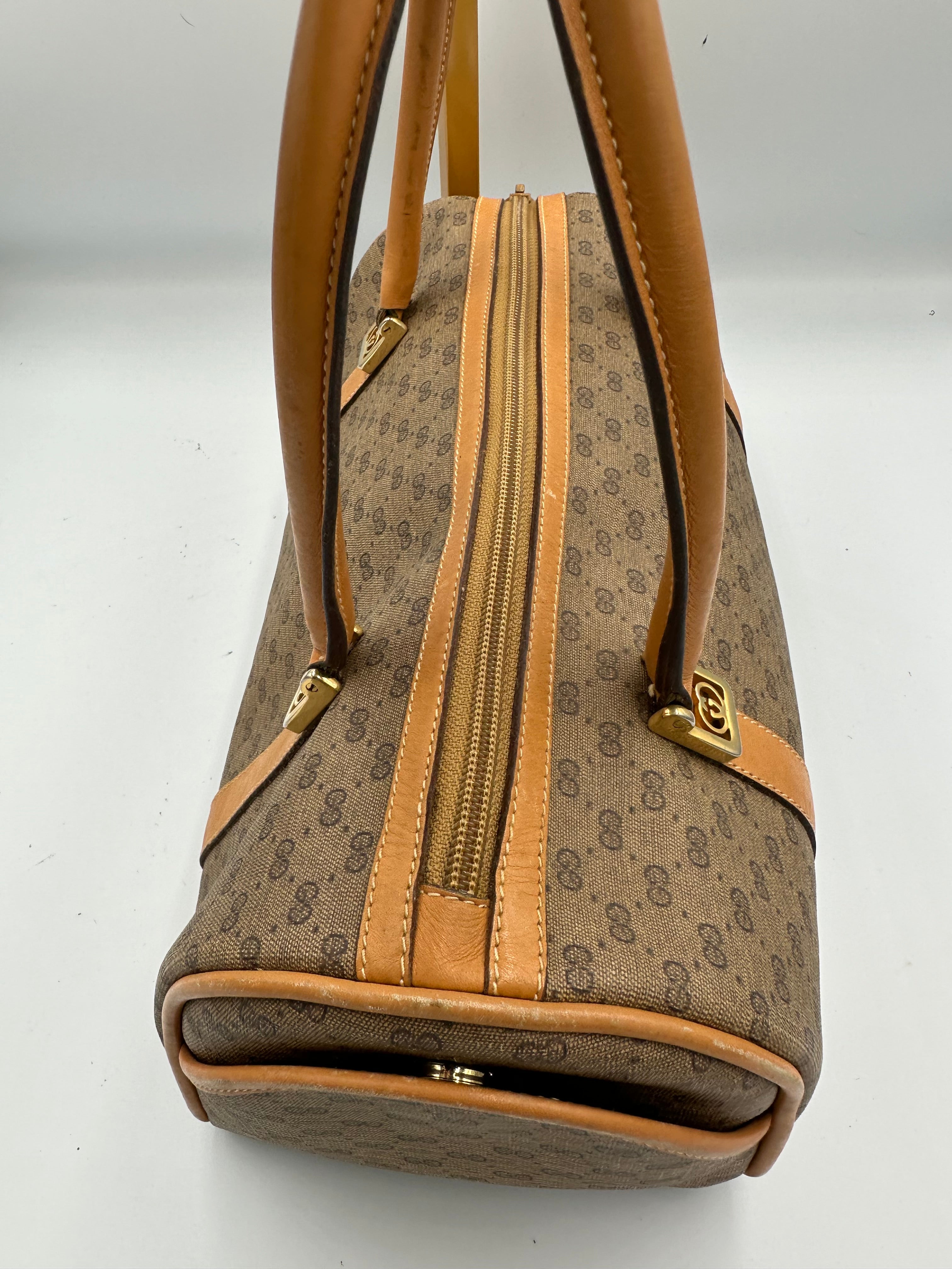 Vintage Gucci Micro GG Supreme boston handbag