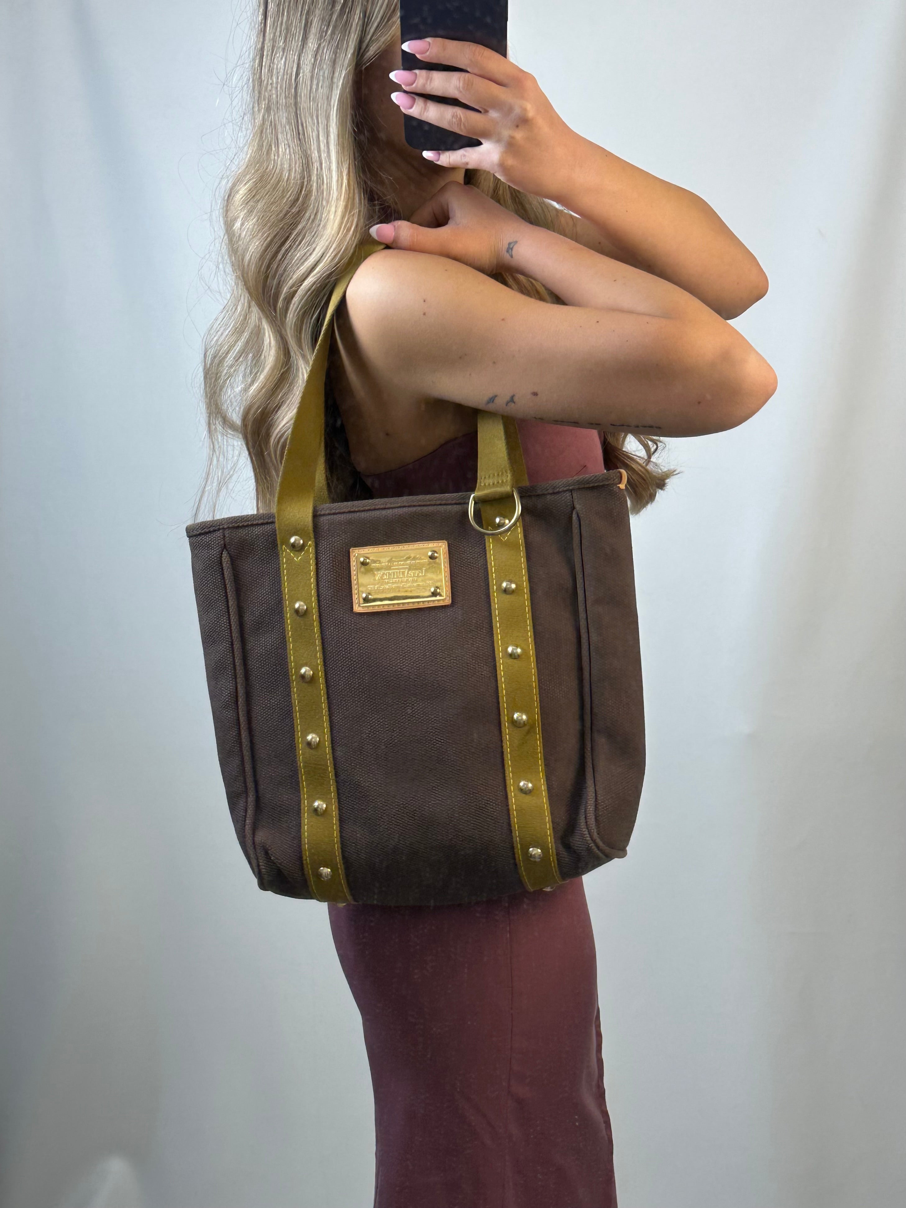 Limited Edition Louis Vuitton Antigua Canvas MM shoulder bag