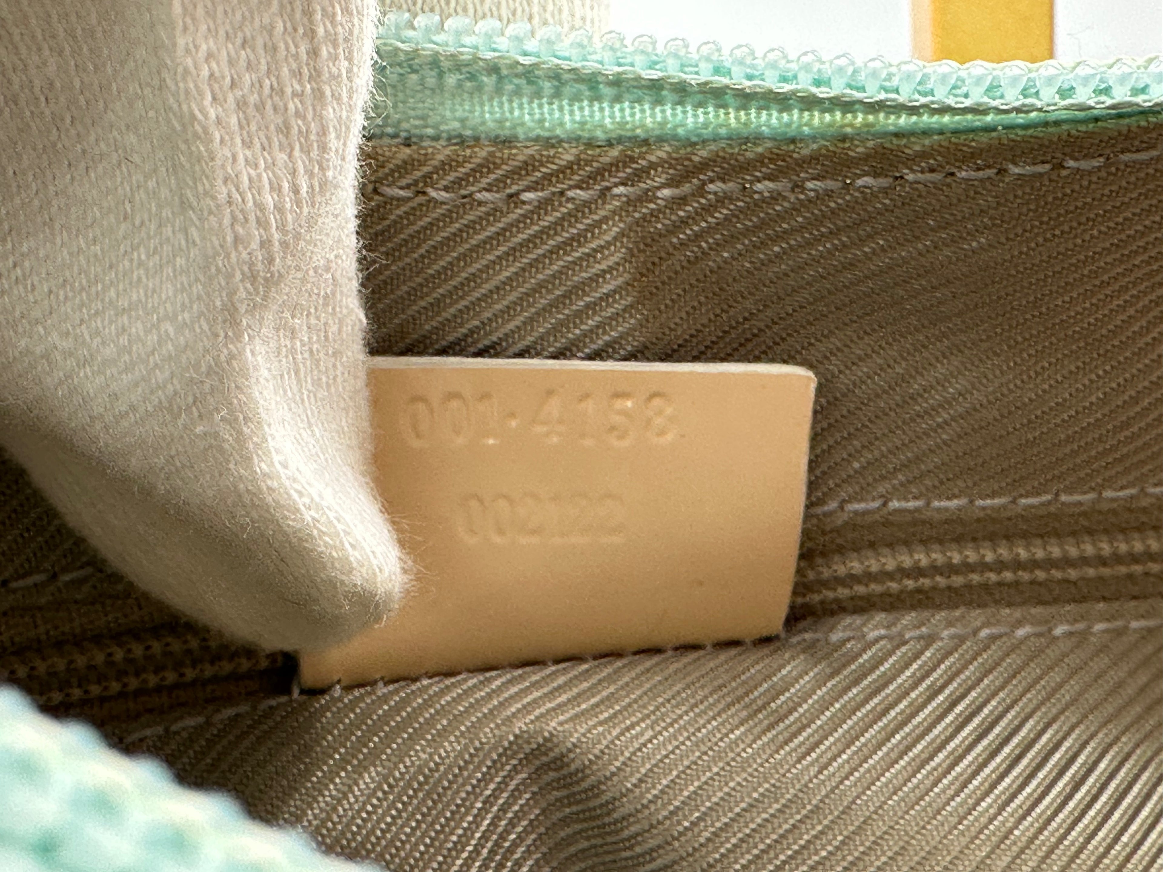 Gucci GG canvas and patent leather hobo shoulder bag