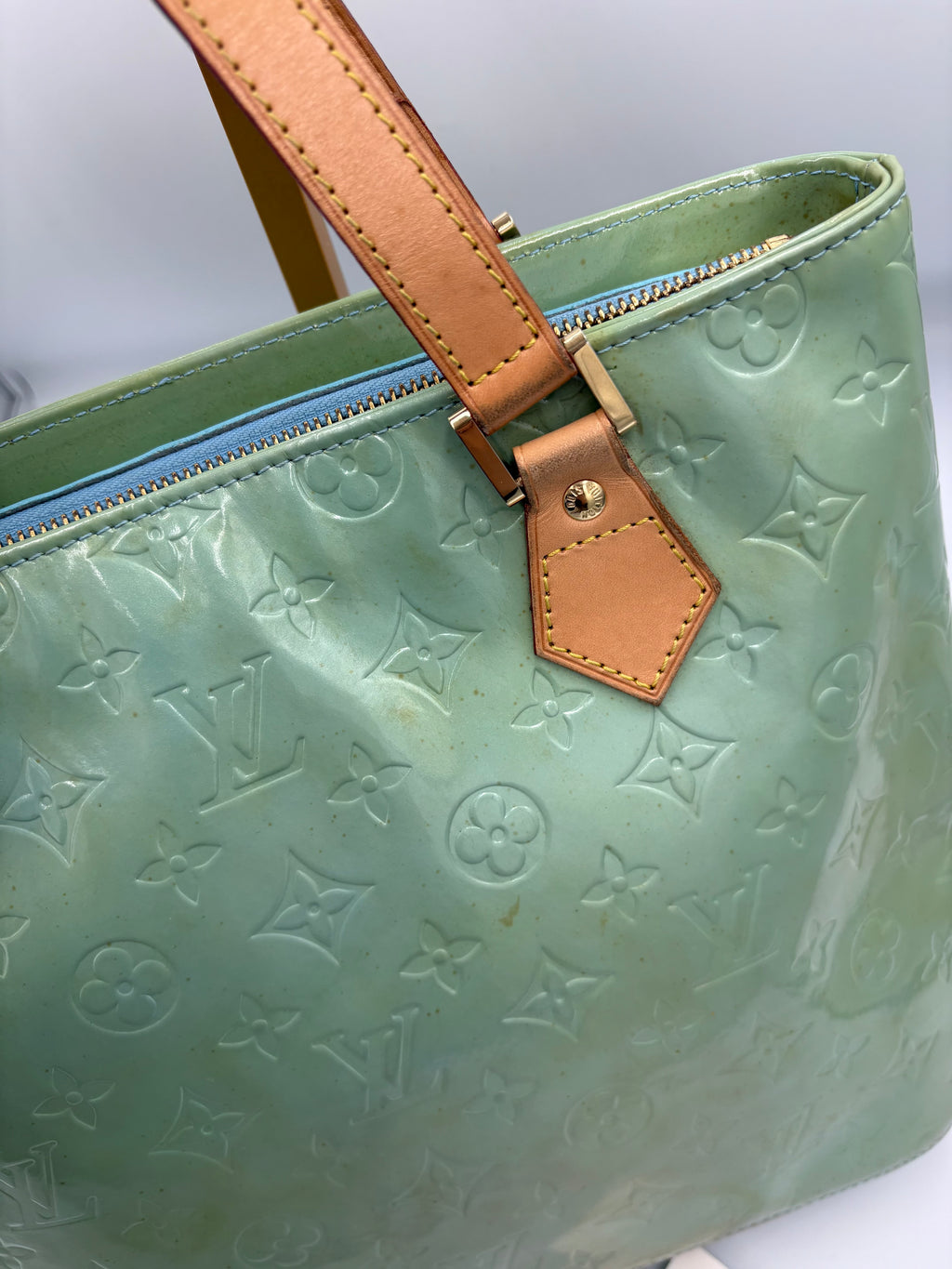 Louis Vuitton Monogram Vernis Houston shoulder bag in mint green