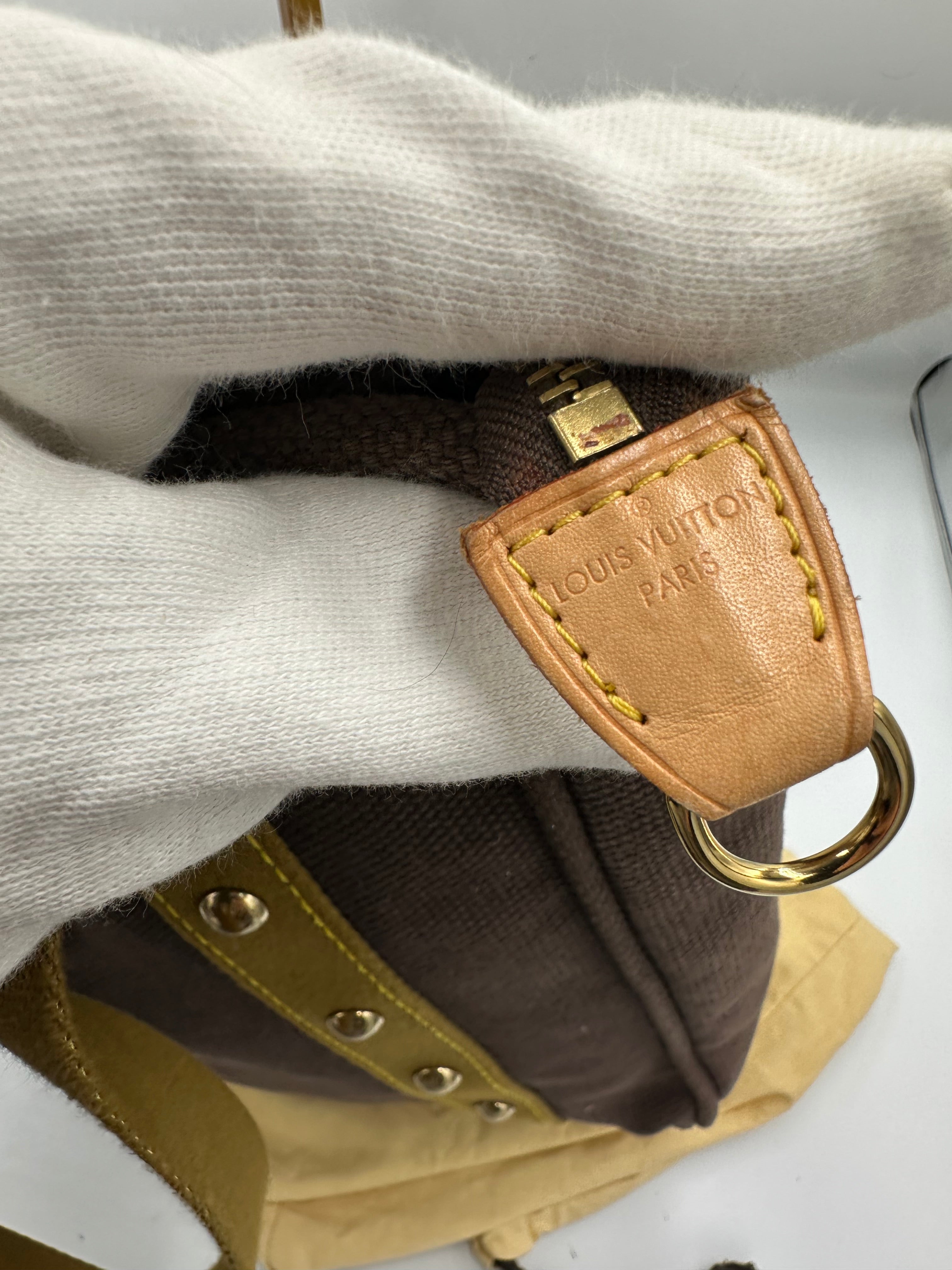 Limited Edition Louis Vuitton Antigua Canvas MM shoulder bag