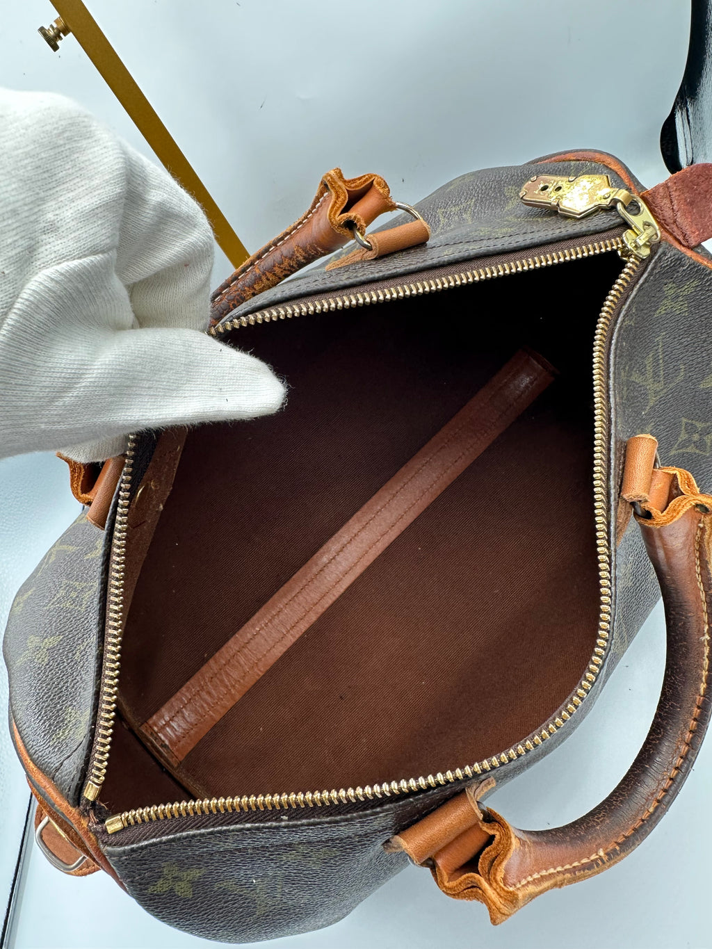 Collectors Piece Vintage 1970s-1990s Louis Vuitton Speedy 35 by French Company