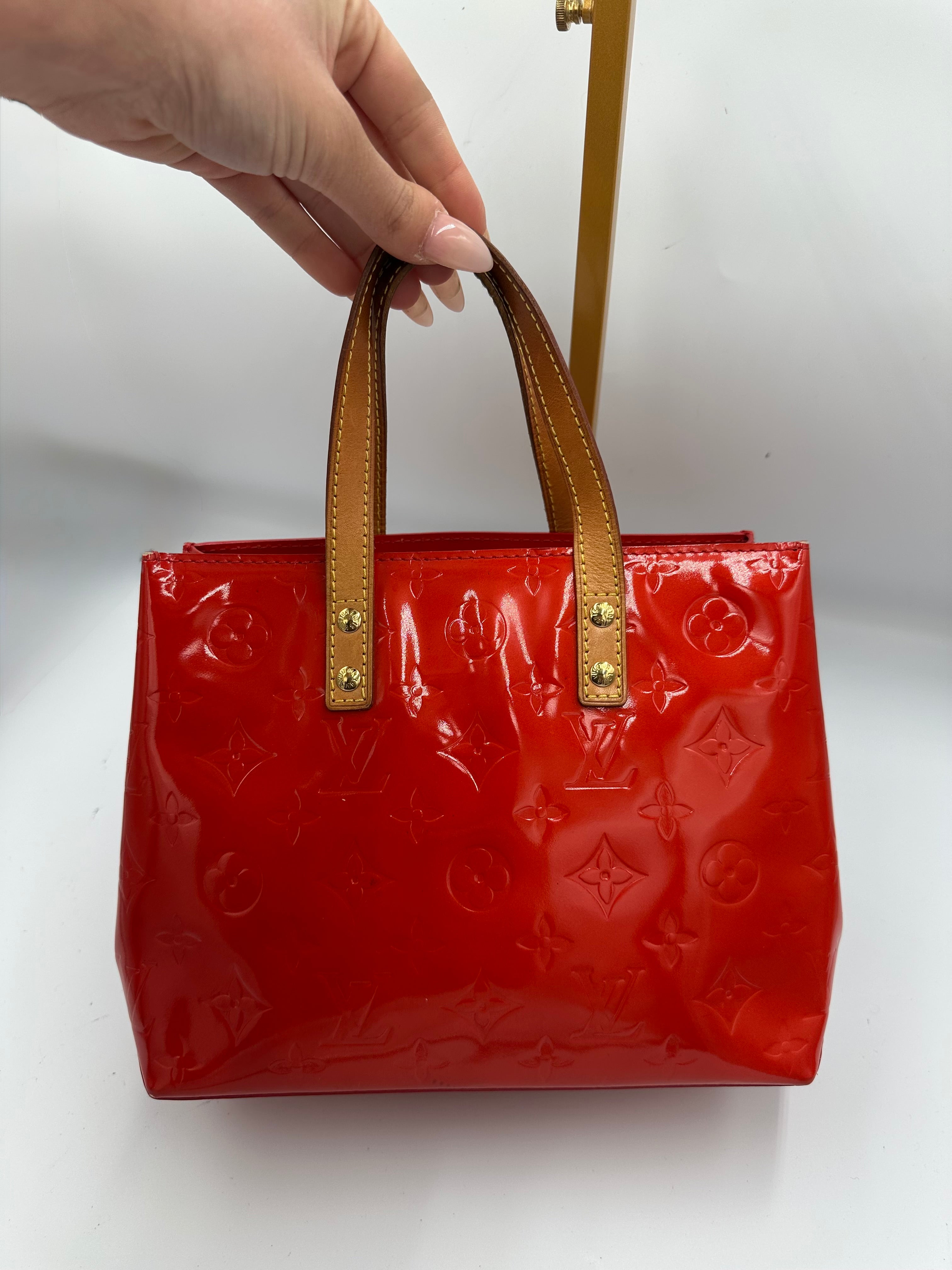 Louis Vuitton Monogram Vernis Reade PM bag in Red Rouge