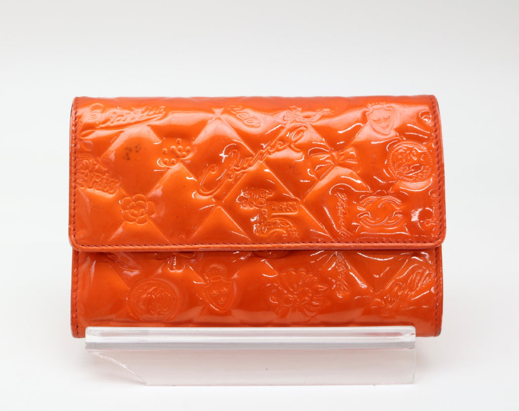 Chanel Icon Matlasse mademoiselle red patent wallet