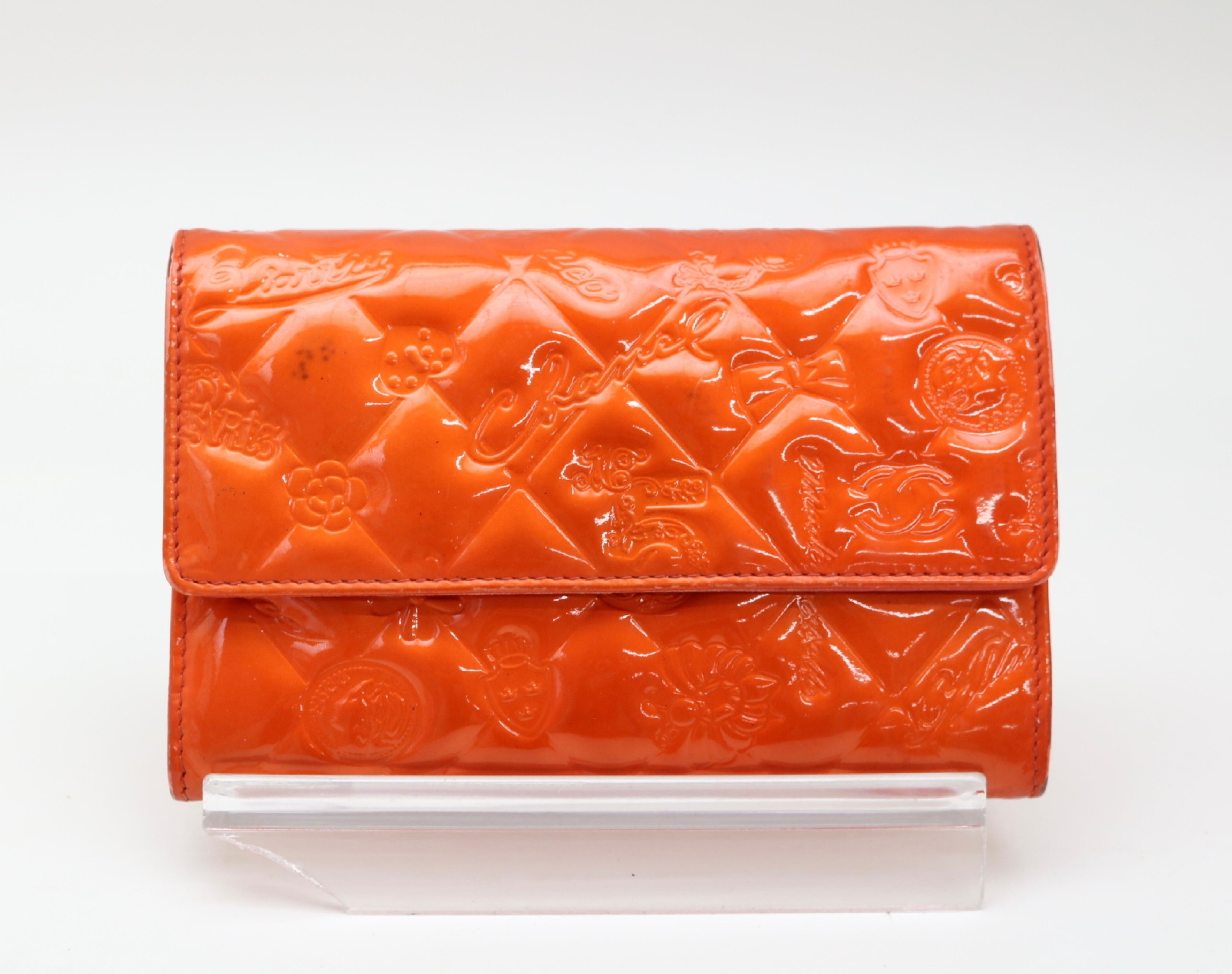 Chanel Icon Matlasse mademoiselle red patent wallet